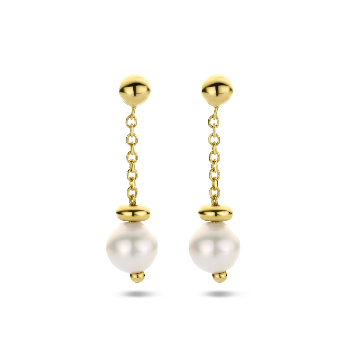 14k Geelgouden oorhangers uitgevoerd met een zoetwaterparel van 5mm. De oorhangers hebben een totale hoogte van 2.1cm.