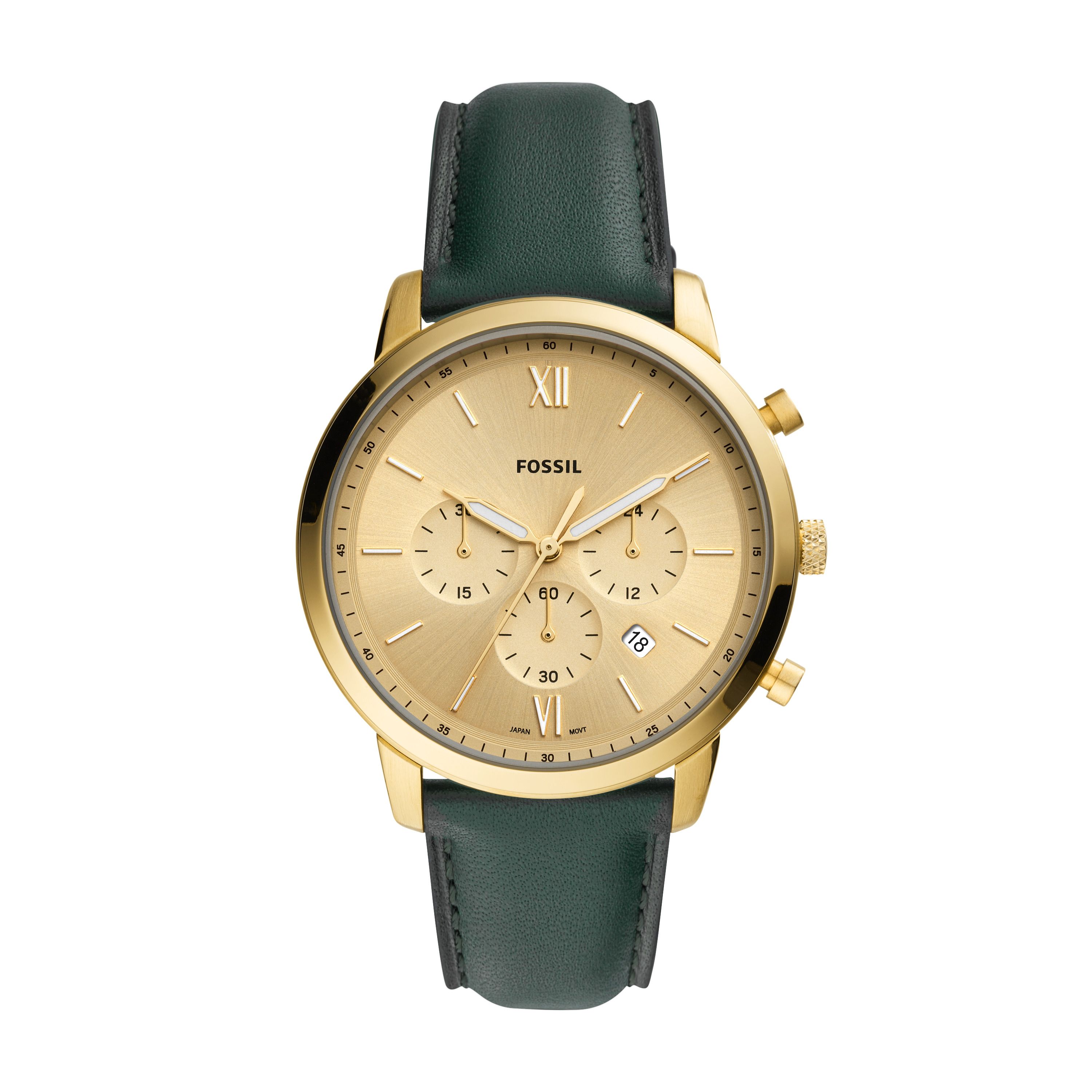 Dit stijlvolle horloge van Fossil wordt gedragen door heren. De kast is gemaakt van edelstaal en de band is gemaakt van leer.