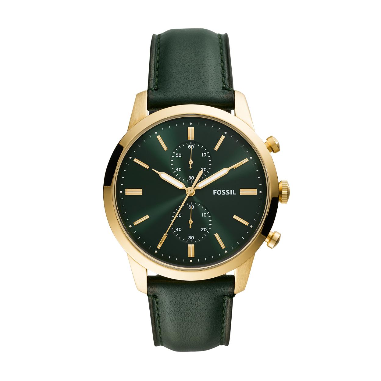 Dit Fossil horloge heeft een edelstalen kast en een lederen band.