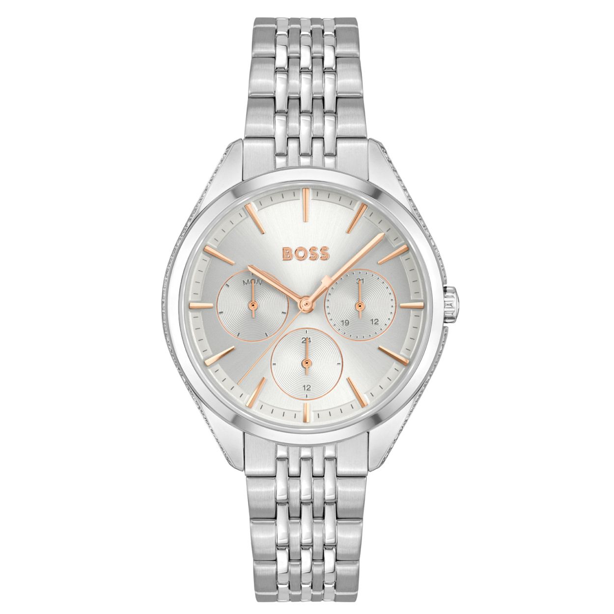 Wist je dat tijdloze elegantie altijd in de mode blijft? Het Boss Saya HB1502640 dameshorloge is het perfecte voorbeeld van hoe klassieke stijl en moderne functies samenkomen. Dit horloge is ontworpen voor de hedendaagse vrouw die waarde hecht aan zowel functionaliteit als esthetiek.

Het Boss Saya HB1502640 dameshorloge straalt een verfijnde charme uit met zijn zilverkleurige stalen horlogekast en schitterende bezel. De zilverwitte wijzerplaat is niet alleen mooi, maar ook praktisch met functies zoals dag-, datum- en 24-uursaanduiding. Deze details maken het niet alleen een accessoire, maar een onmisbaar hulpmiddel in je dagelijks leven.

Met een kastdiameter van 38 mm en een helder mineraalglas biedt dit horloge de perfecte balans tussen leesbaarheid en draagcomfort. Of je nu een zakelijke meeting hebt of een casual uitje, dit horloge zal je outfit ongetwijfeld completeren.

De zilverkleurige stalen schakelband zorgt niet alleen voor een naadloze aansluiting op je pols, maar versterkt ook de duurzaamheid van het horloge. Bovendien is het horloge waterbestendig tot 3 ATM, wat betekent dat het bestand is tegen incidentele spatten, waardoor het ideaal is voor dagelijks gebruik.

Kies voor het Boss Saya HB1502640 dameshorloge als je op zoek bent naar een betrouwbaar, stijlvol en functioneel accessoire. Het is meer dan een tijdmeter; het is een statement van klasse en verfijning.