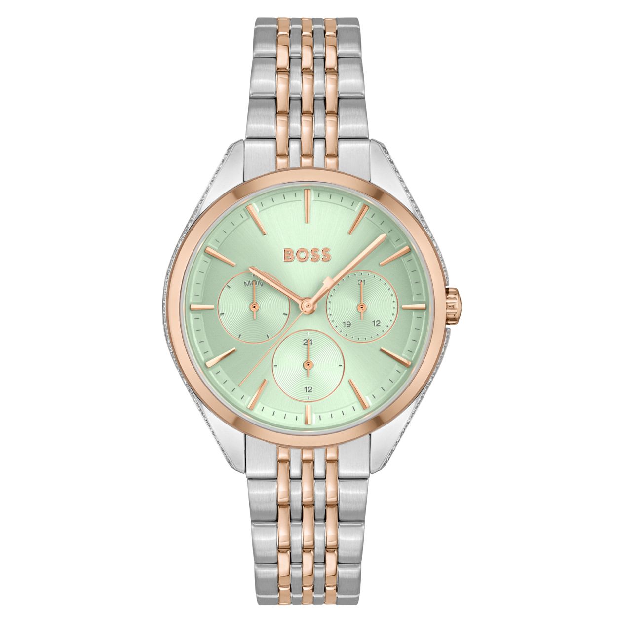 Dit stijlvolle BOSS HB1502641 Saya horloge is voorzien van een bi-color edelstalen band en een zilverkleurige stalen kast met rosé kleurige rand. De licht groene wijzerplaat geeft een echt WOUW effect. In de kast bevindt zich een kwaliteitsuurwerk en het is afgewerkt met mineraalglas. De diameter van de kast is 38 mm en de kasthoogte is 8 mm. Het horloge is tot 3 ATM waterdicht. Dit betekent dat het horloge spatwaterdicht is. De rosékleurige schakels in de band geven dit uurwerk een elegante touch. Het horloge is voorzien van een vlindersluiting met drukknopen. 