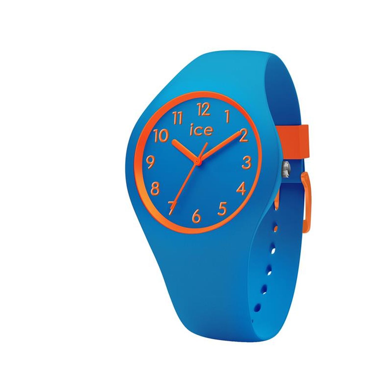 Kies resoluut voor een gedurfde kleurencombinatie met de ICE ola kids Robot! Dit kleine, ultramarijne horloge van soepel silicone met feloranje details geeft elke outfit van je kind een speelse en kleurrijke toets.