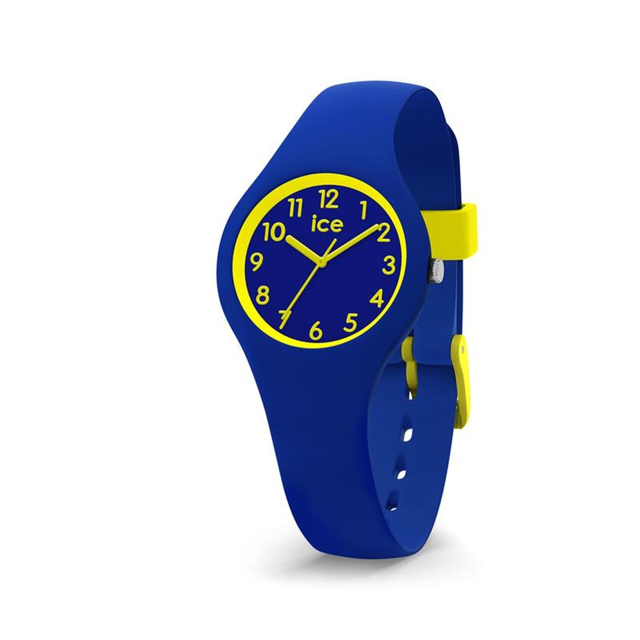 Ice Watch ola kids - IW015350    Dit kinderhorloge van Ice-Watch uit de serie ola kids heeft een blauwe silicone band en een blauwe wijzerplaat met gele cijfer aanduiding. Het horloge heeft mineraal glas en heeft een blauwe horlogekast met een kastdiameter van 28 mm.     HET MERK  Ice-Watch bestaat al sinds 2007 en heeft als motto "Change. You can". De horloges worden in verschillende kleuren - van transparant tot fluorescerend - uitgevoerd. Dit zorgt ervoor dat er een Ice-Watch is voor elke smaak, stijl en elke look waardoor je zo vaak van Ice-Watch kunt wisselen zoals je wilt.    SPECIFICATIES  - Mineraal glas  - Ronde kastvorm � 28 mm  - Blauwe horlogekast  - Blauwe wijzerplaat  - Cijfer aanduiding   - Blauwe silicone horlogeband  - 10 ATM (Zwemmen en snorkelen)