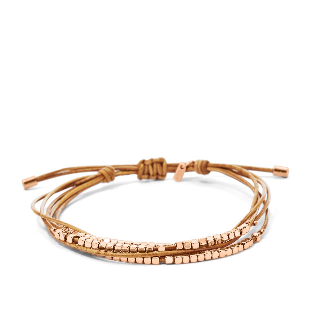 Een bruine armband van het merk Fossil