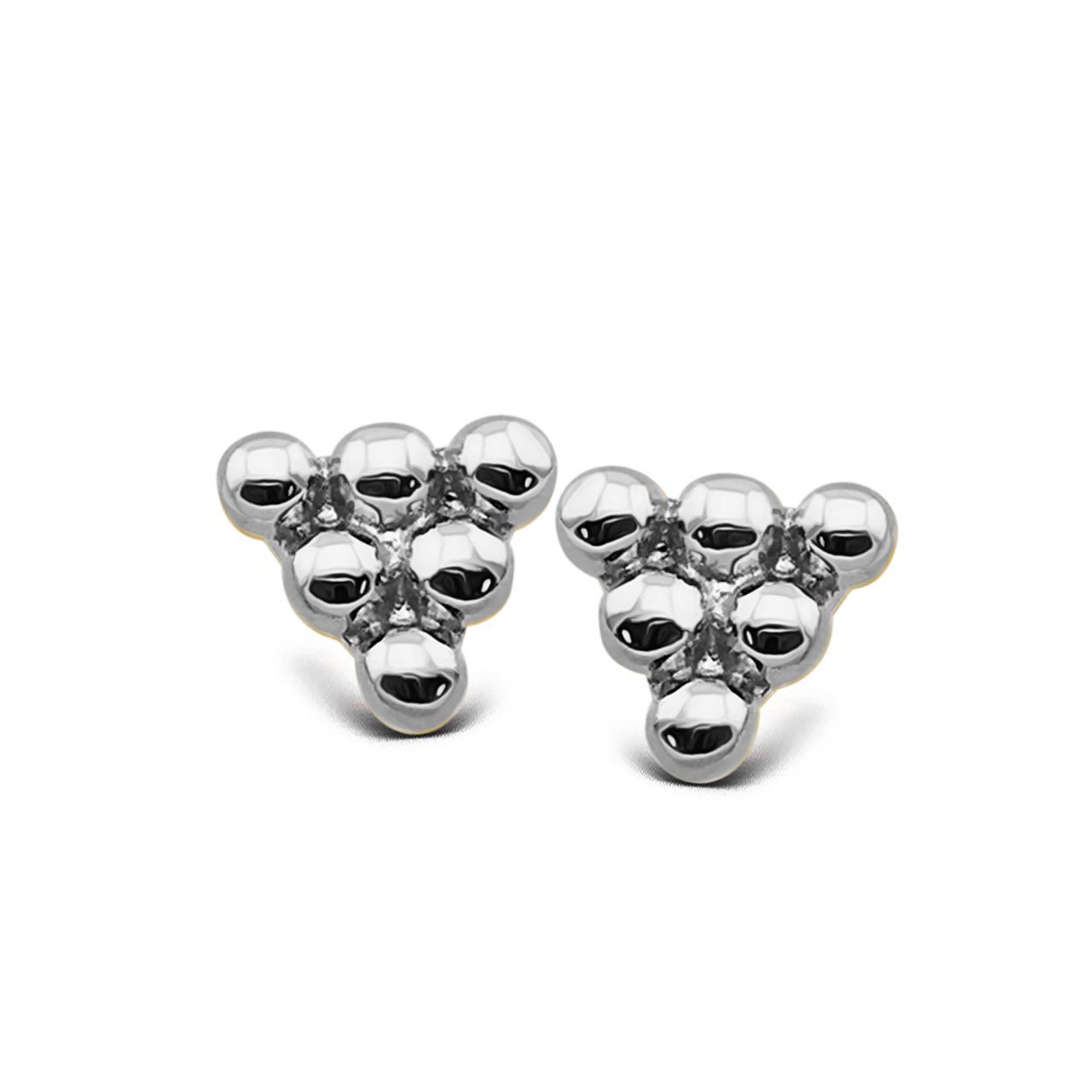 Deze prachtig Tribal earstuds zijn echt subliem te noemen. Mooi door de 3D vormgeving. Erg leuk als stud bij 2 of 3 gaatjes. Kijk voor leuke combinaties met oorhangers en oorringen op deze site en maak je eigen Earparty. Deze studs zijn gemaakt van 925 gerodineerd zilver, en verkleuren dus niet.