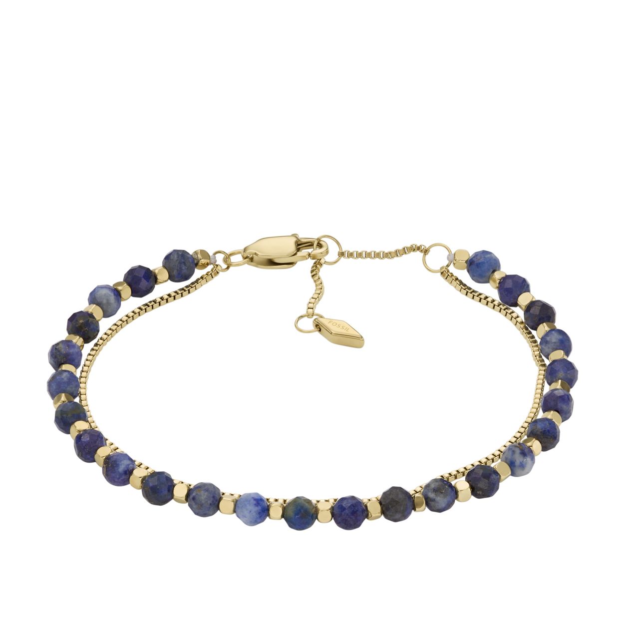 Deze kralenarmband is gemaakt van blauwe lapiskralen, goudkleurig roestvrij staal en heeft een karabijnsluiting.