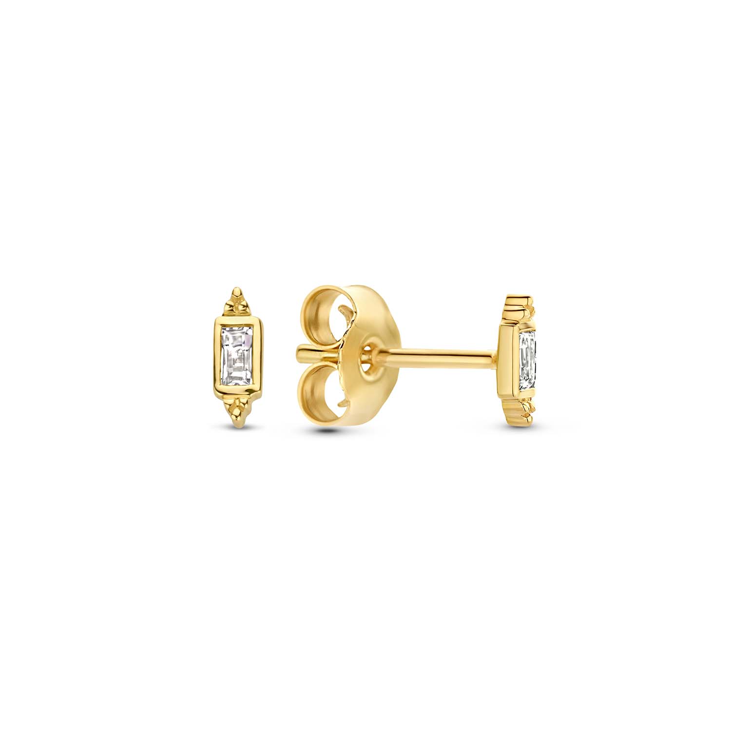 Eleonore Baguette Topaz Studs
Kies dit seizoen voor witte topaas en update je sieradencollectie met dit unieke paar studs! De Eleonore Baguette Topaz Studs zijn gemaakt van 14K goud en geïnspireerd op de organische vormen van de Sagrada Família. Heb jij deze bezienswaardigheid al bezocht?

In Love With Barcelona
Zon, stand, tapas, sangria en kunst. Sí, Barcelona! Jackie heeft tijdens haar reis naar Spanje inspiratie opgedaan in de wereldstad Barcelona. De Gaudí huizen, de kunstwerken in het gekleurde Parc Güell en natuurlijk de adembenemende Sagrada Família: elke plek was nog mooier dan zij zich had voorgesteld. Deze stad heeft een plekje in Jackie’s hart veroverd. Ontdek nu de nieuwe 14 karaat gouden sieradencollectie ‘In Love With Barcelona’. 

Specificaties
- Oorstekers
- Edelsteen: Het gaat hier om een echte witte topaas. De kleur van de edelsteen kan afwijken van de productafbeelding.
- Materiaal: 14 Karaat - Geelgoud - 585
- Lengte: 10mm
- Artikelnummer: JKE22.266