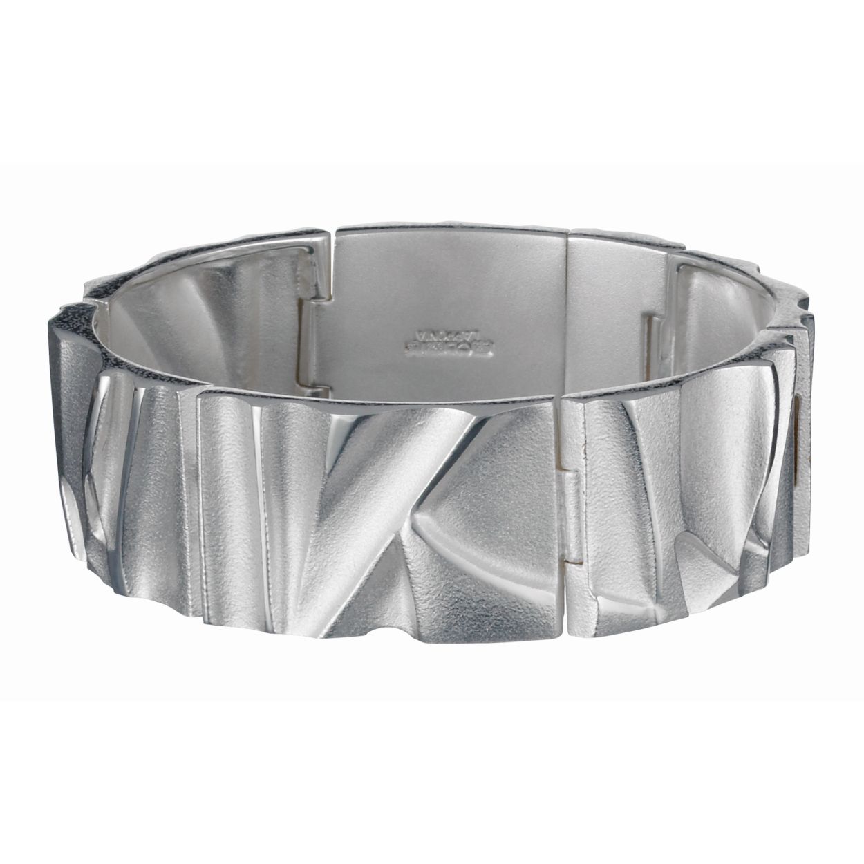 Armband in het hoogste gehalte zilver, ontworpen door Björn Weckström voor Lapponia. Het ontwerp van deze armband is geïnspireerd op het Finse landschap en de natuur.