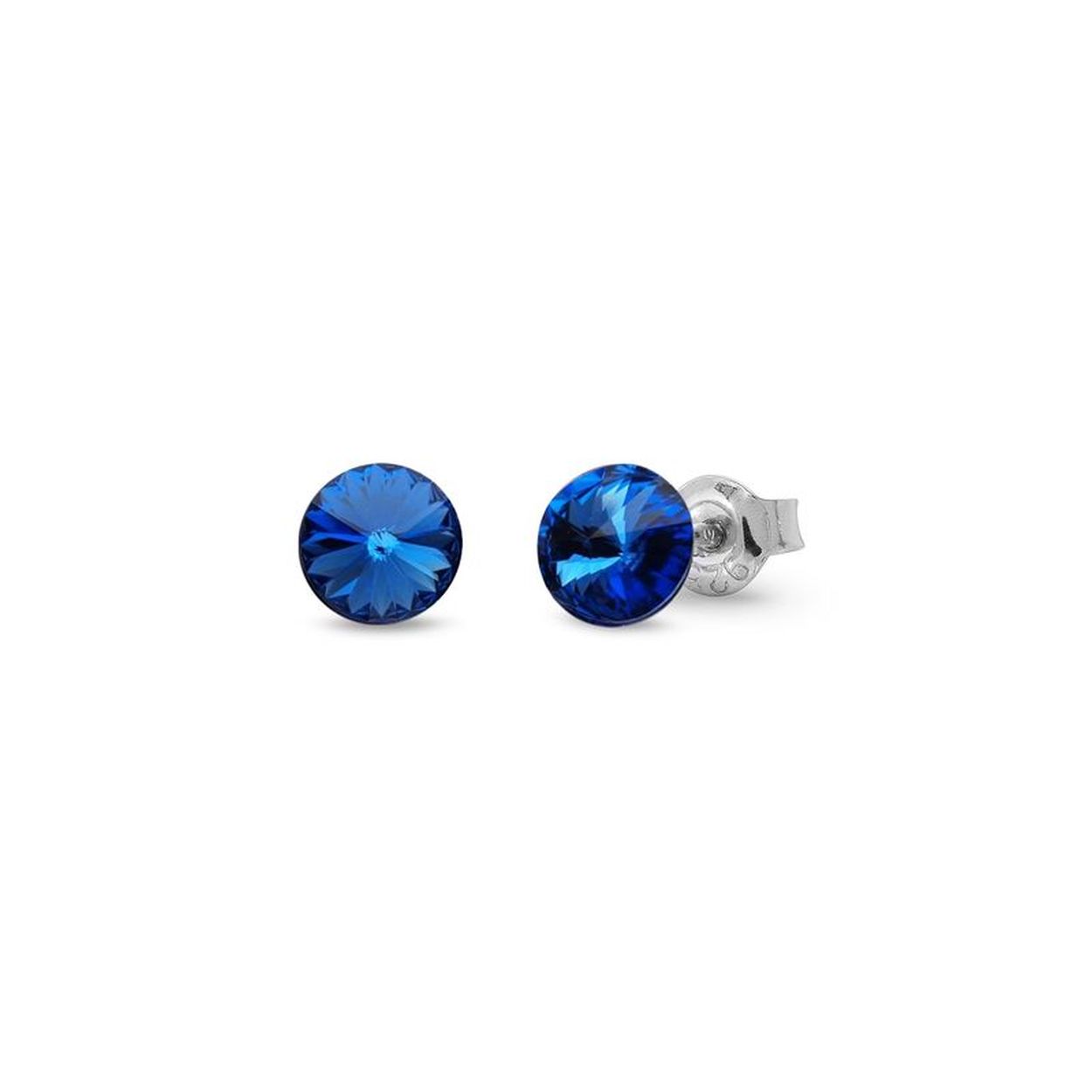 Maak je looks compleet met deze prachtige Small Candy Birthday Studs Oorbellen van SPARK Jewelry voor dames. De kleur saffier staat voor de maand September.

Zilveren oorstekers met een blauwe, facetgeslepen Swarovski kristal (ø6mm) waar achter een rond zilveren plaatje zit met een slanke steker. De steker is voorzien van een pousette (vlinder) sluiting, waardoor u deze oorstekers gemakkelijk in- en uitdoet. De oorstekers zijn gemaakt van 925 sterling zilver, om een mooie glans te behouden zijn alle sieraden van Spark gerhodineerd.

Maak je look helemaal af door te combineren met de Necklace. Spark Birthday Stone Necklace Saffier NB1122SS29SA.
