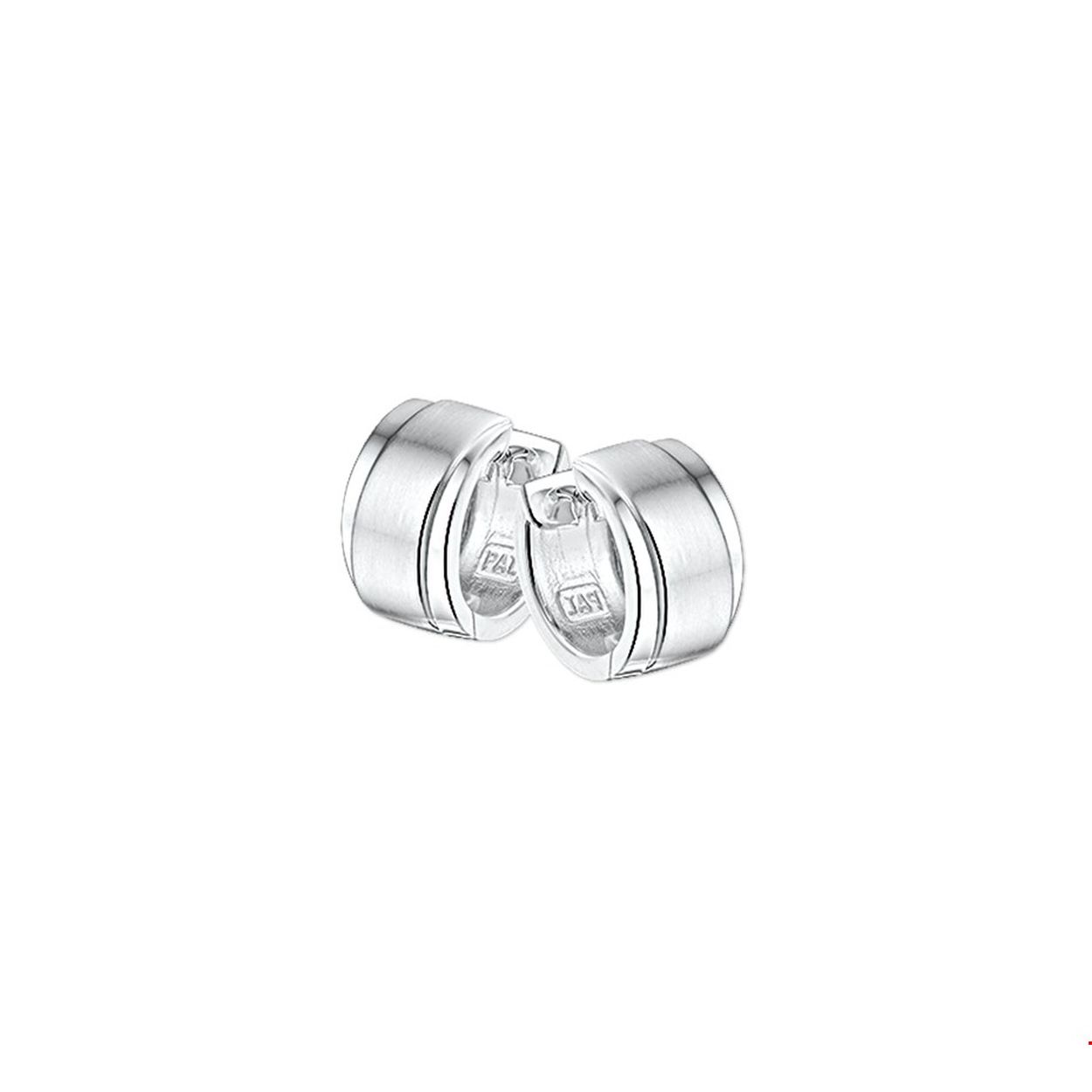 Beschrijving: Zilveren klapcreolen met een poli/matte afwerking.
Verpakt per: 1
Doelgroep: dames
Breedte: 8 mm