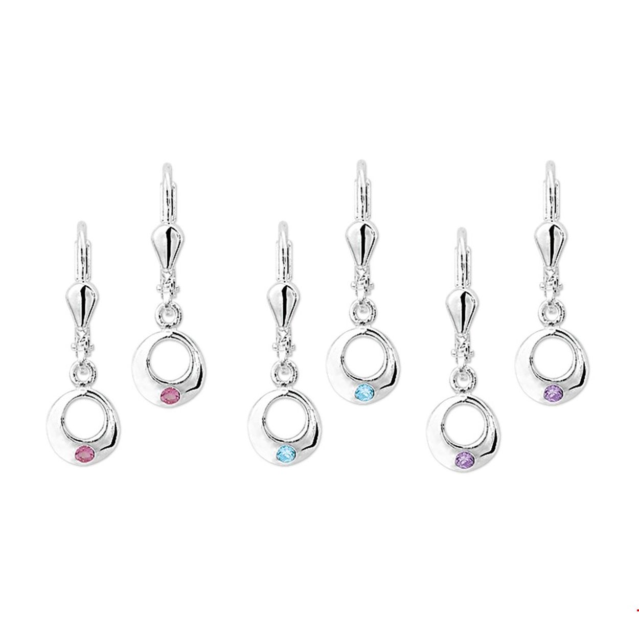 Beschrijving: Assortiment van zilveren oorknoppen met strass.
Doelgroep: kinderen
Breedte: 7 mm
Hoogte: 23 mm