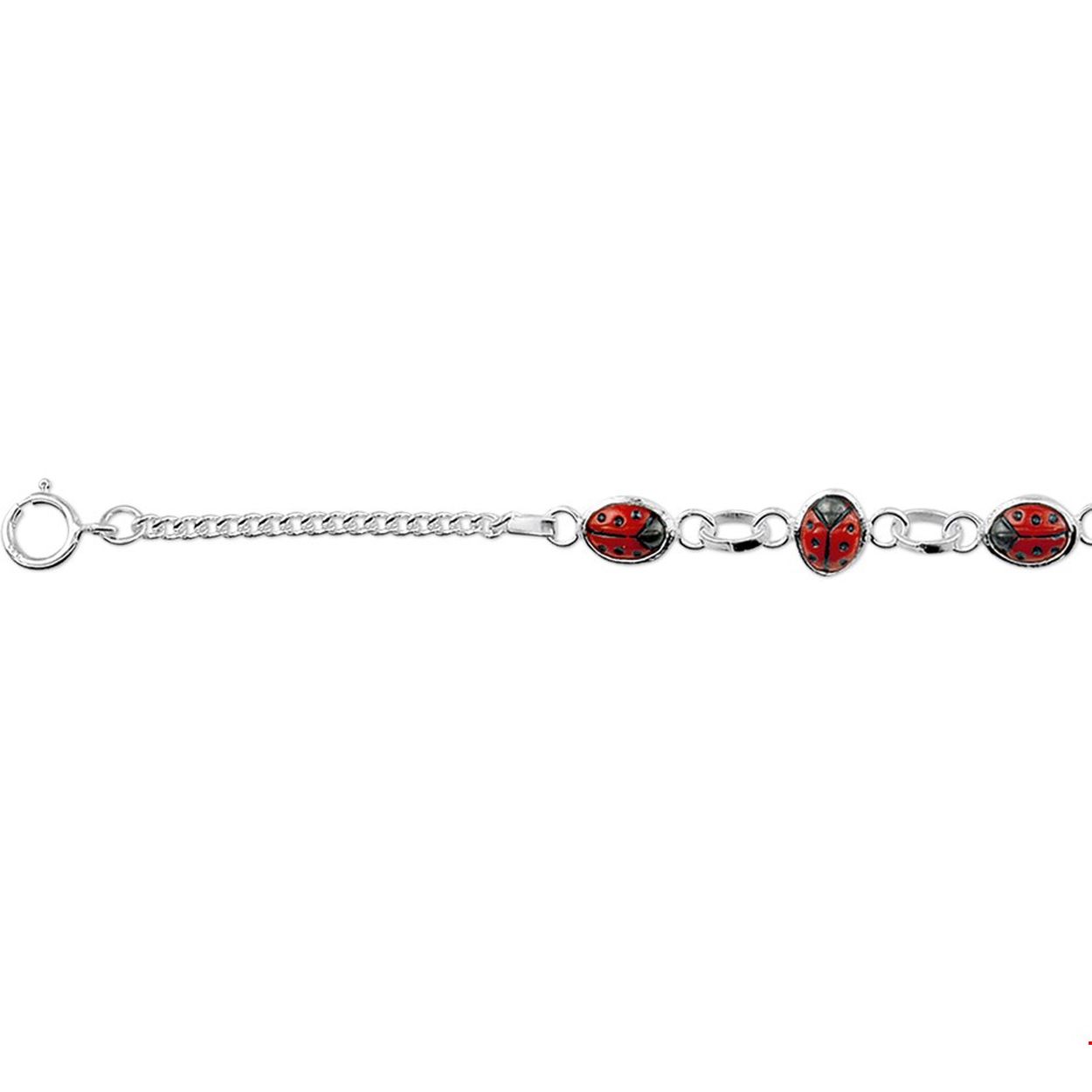 Beschrijving: Zilveren armband met lieveheersbeestje. De lengte van de armband bedraagt 11cm met 2cm extensie. 
Doelgroep: kinderen
Kortste lengte: 11 mm
Langste lengte: 13 mm
