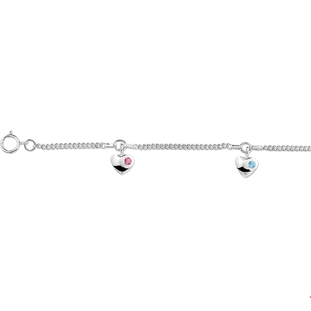 Beschrijving: Zilveren armband met hartjes en strass. De lengte bedraagt 13cm met 2cm extensie. 
Uniekenummer serie: 28239
Doelgroep: kinderen
Kortste lengte: 13 mm
Langste lengte: 15 mm