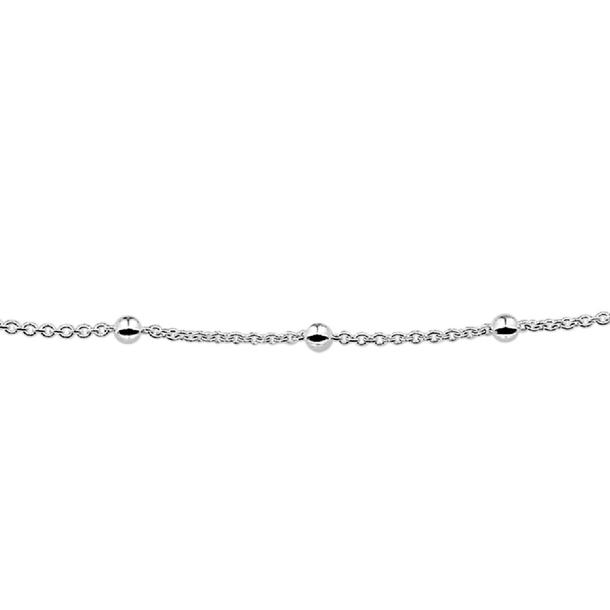 De armband is gemaakt van zilver en is zilverkleurig. Het is een sieraad voor dames.