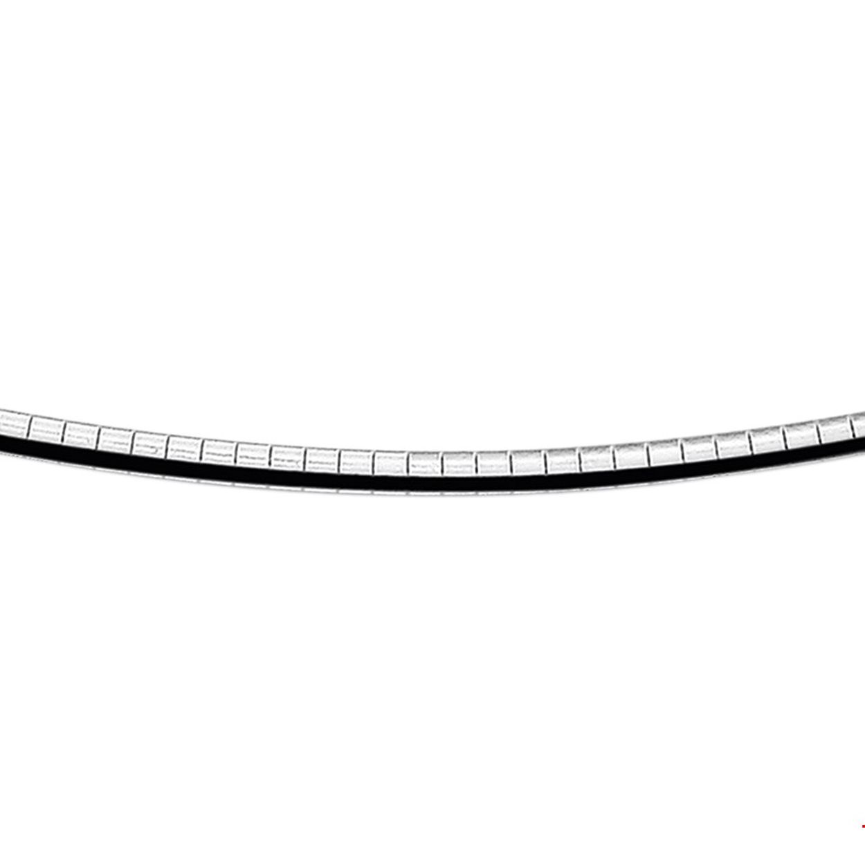Zilveren omega collier. 
Doelgroep: dames
Breedte: 3.25 mm
Langste lengte: 50 cm