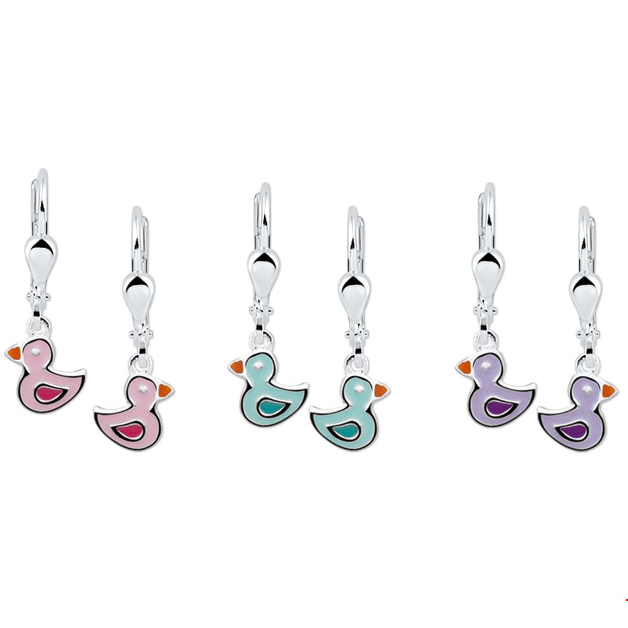 Assortiment van zilveren oorhangers met eendjes van emaille. 
Doelgroep: kinderen
Breedte: 7.5 mm
Hoogte: 9.5 mm