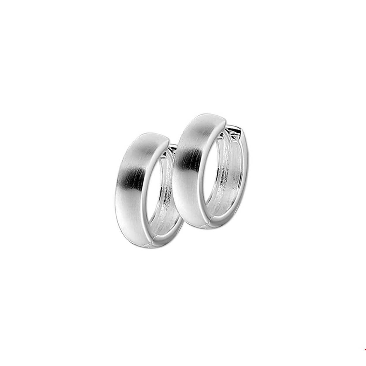 Zilveren klapcreolen met een bolle buis en een matte afwerking.

Gender: dames
Breedte: 4 mm