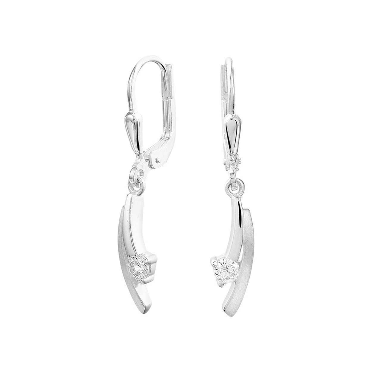 Beschrijving: Sierlijke zilveren oorhangers met schitterende details zoals de sprankelende zirkonia steen en de poli/matte afwerking. De oorhangers hebben een totale hoogte van 2.9cm.
Verpakt per: 1
Doelgroep: dames
Breedte: 5 mm
Hoogte: 29 mm
Zetting: solitaire (chatonzetting)