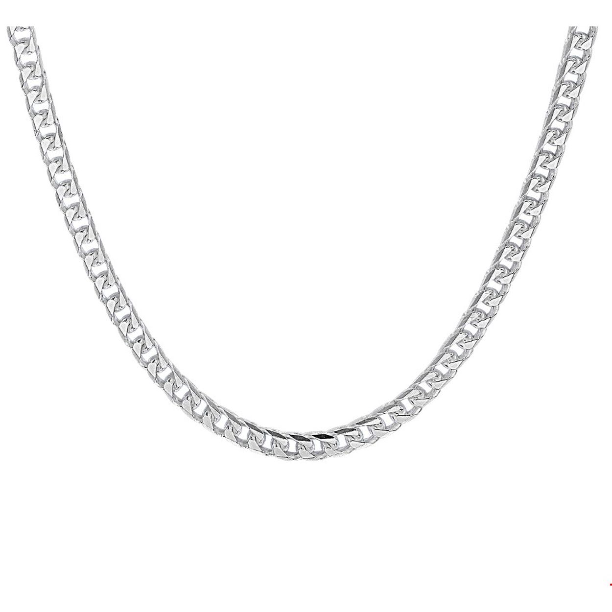 Zilveren collier met een gourmet schakel. Het collier heeft een schakelbreedte van 4mm en een draaglengte van 50cm. Uitgevoerd met een karabijn sluiting.
