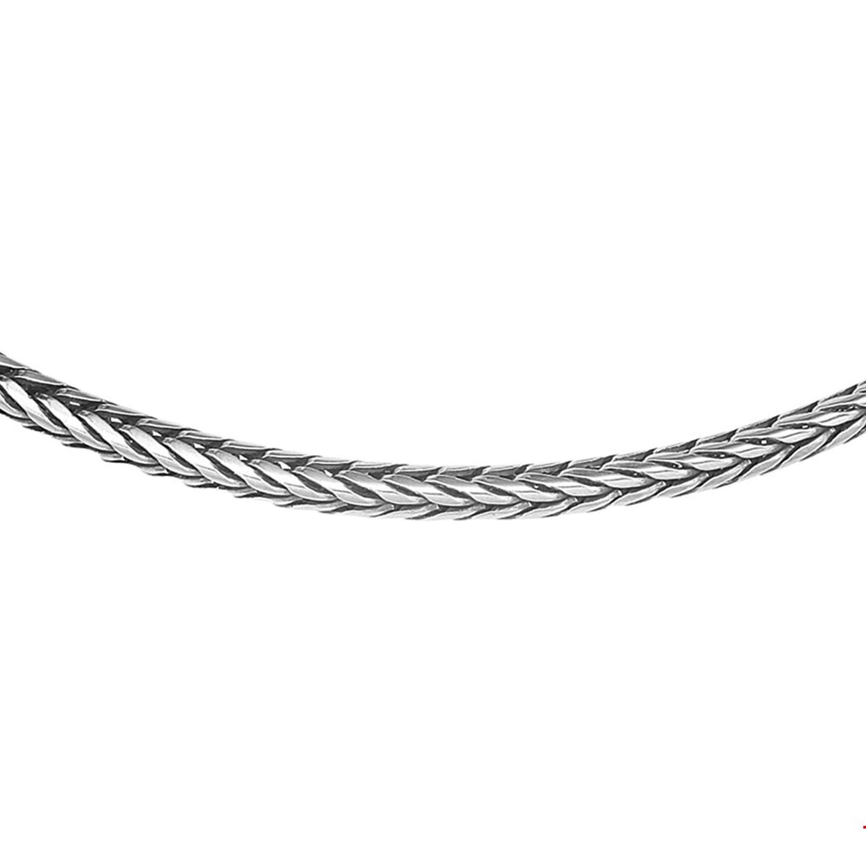 Beschrijving: Geoxideerd zilveren collier met een vossestaart schakel.
Uniekenummer serie: 33269
Verpakt per: 1
Doelgroep: heren
Breedte: 4 mm
Langste lengte: 50 mm