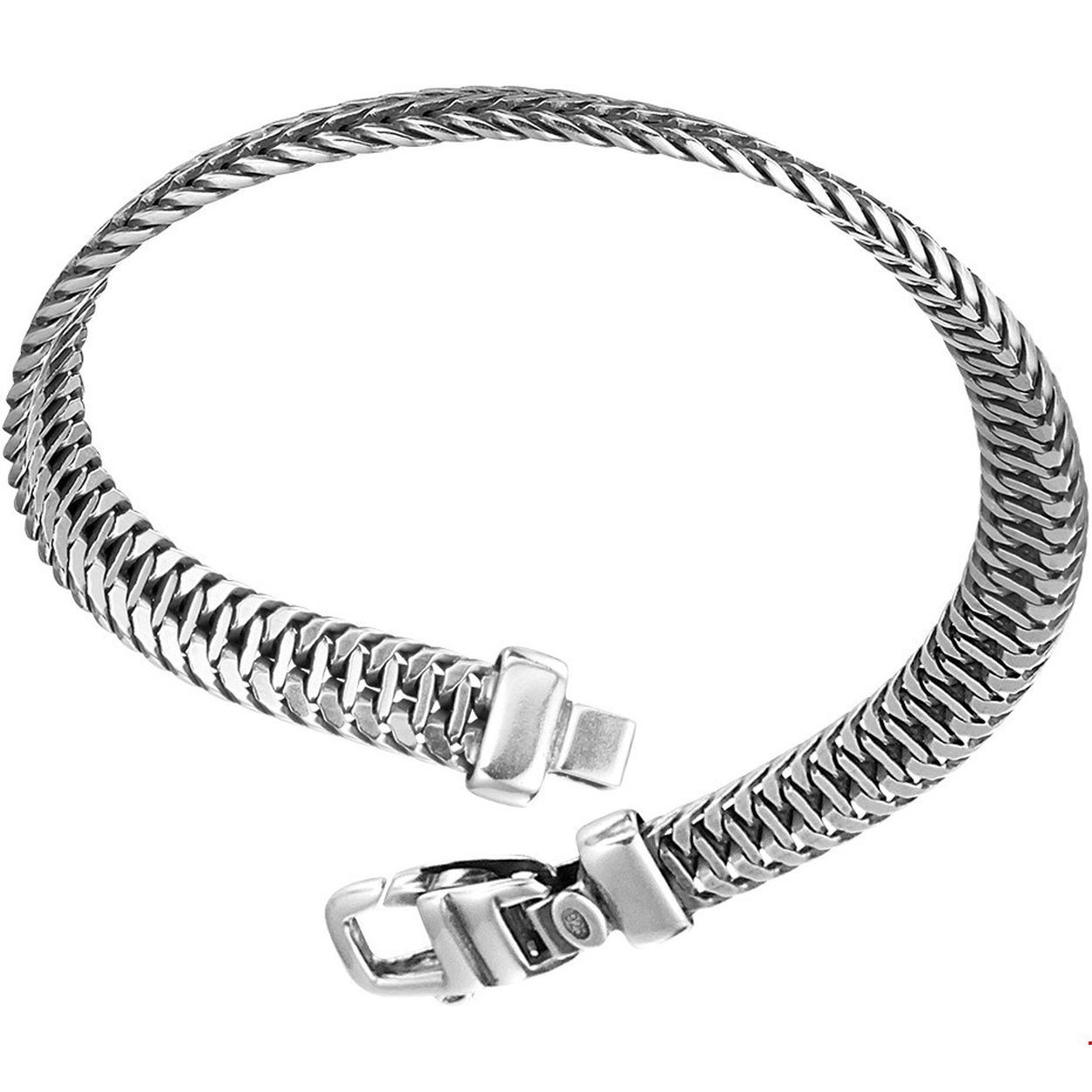 Stijlvolle geoxideerd zilveren armband met een vossestaart schakel. De armband heeft een draaglengte van 21cm en een schakelbreedte van 6.5mm. Uitgevoerd met een stevige karabijn sluiting.