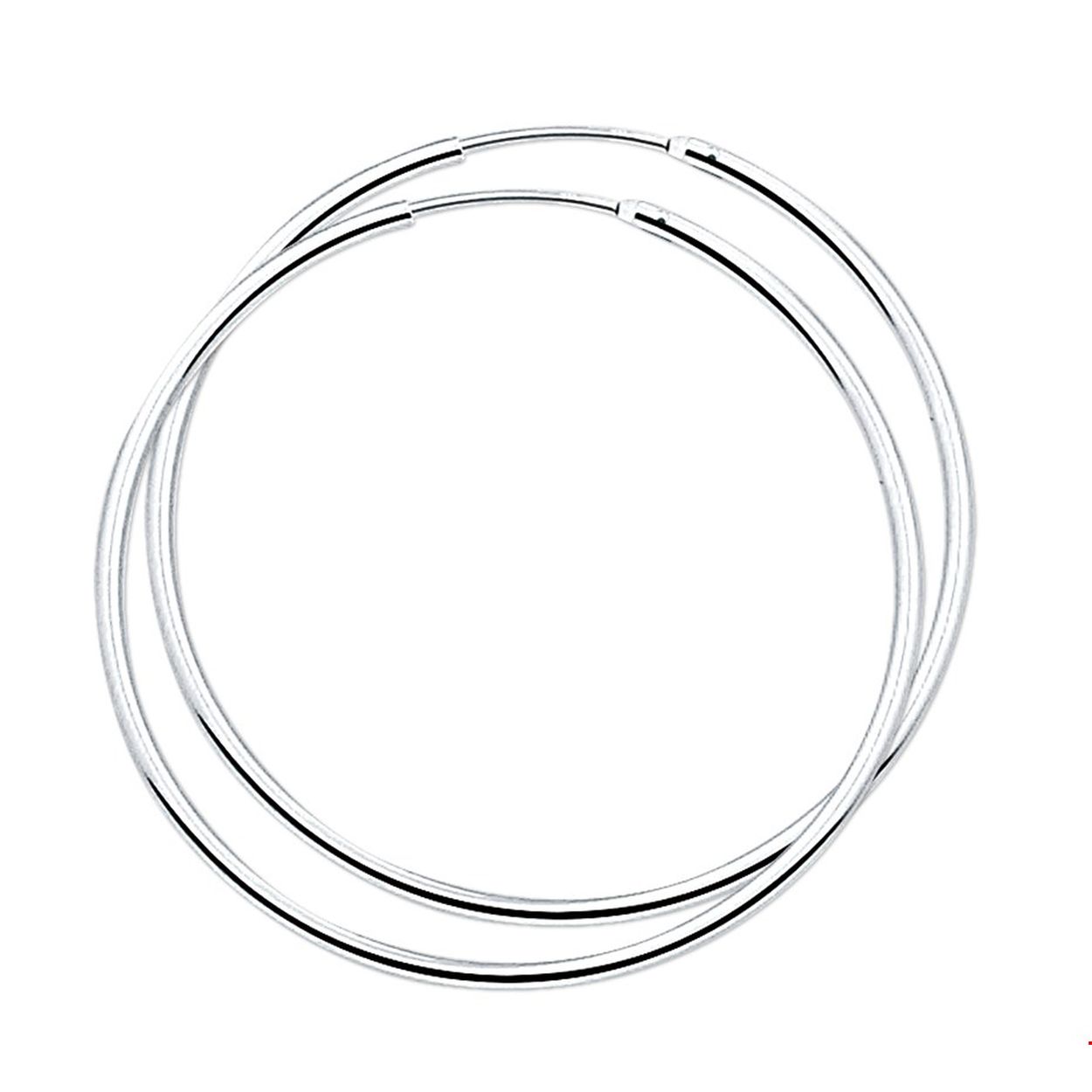 Zilveren buis oorringen met steker scharnier.
1.5mm breed, 45mm diameter