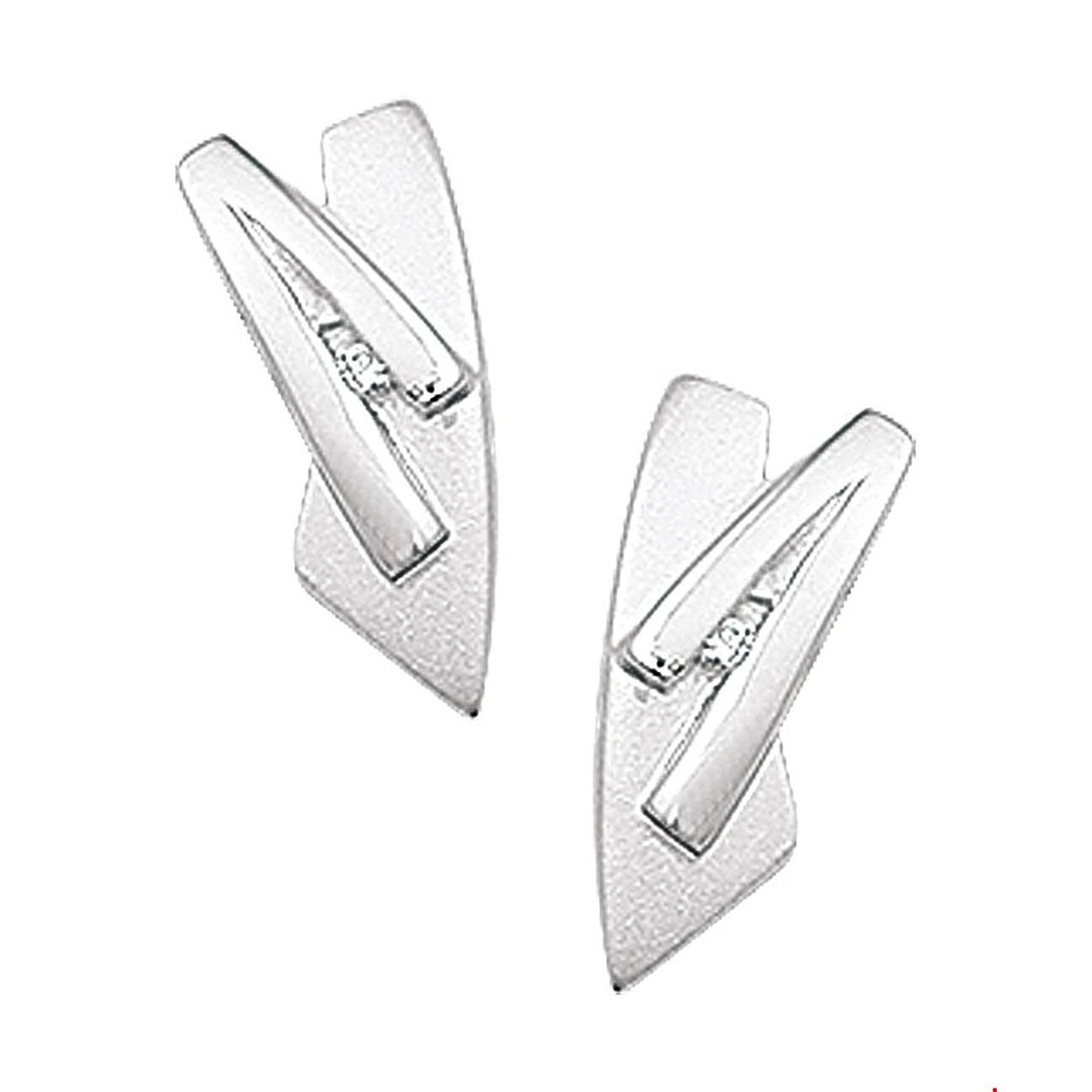 Beschrijving: Gerhodineerd zilveren oorknoppen met diamant en een poli/matte afwerking. 
Verpakt per: 1
Doelgroep: dames
Breedte: 5.5 mm
Hoogte: 13.5 mm