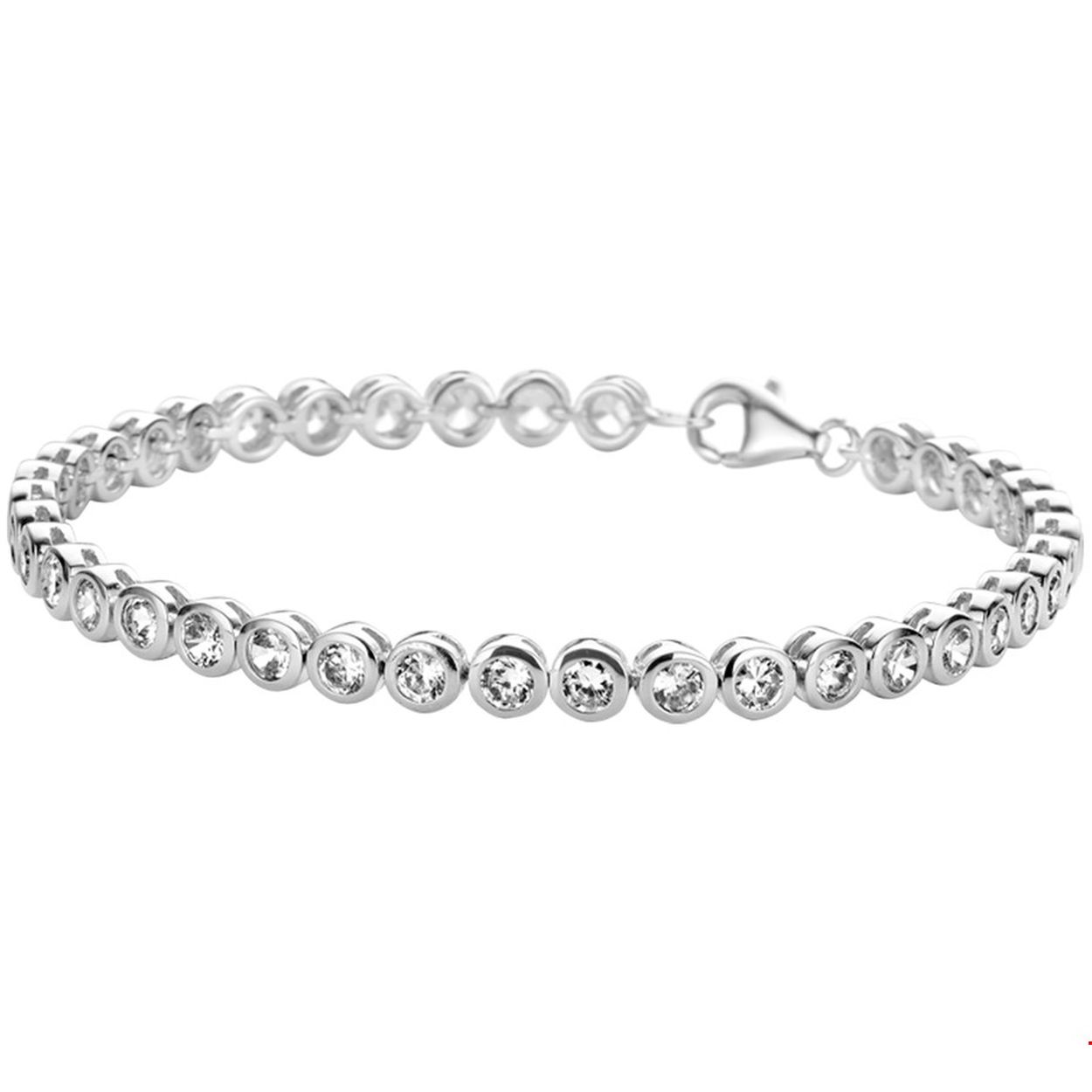 Gerhodineerd zilveren tennisarmband met zirkonia. 
Uniekenummer serie: 27852
Doelgroep: dames
Breedte: 4 mm
Langste lengte: 19 cm
Zetting: alliance (rijzetting)