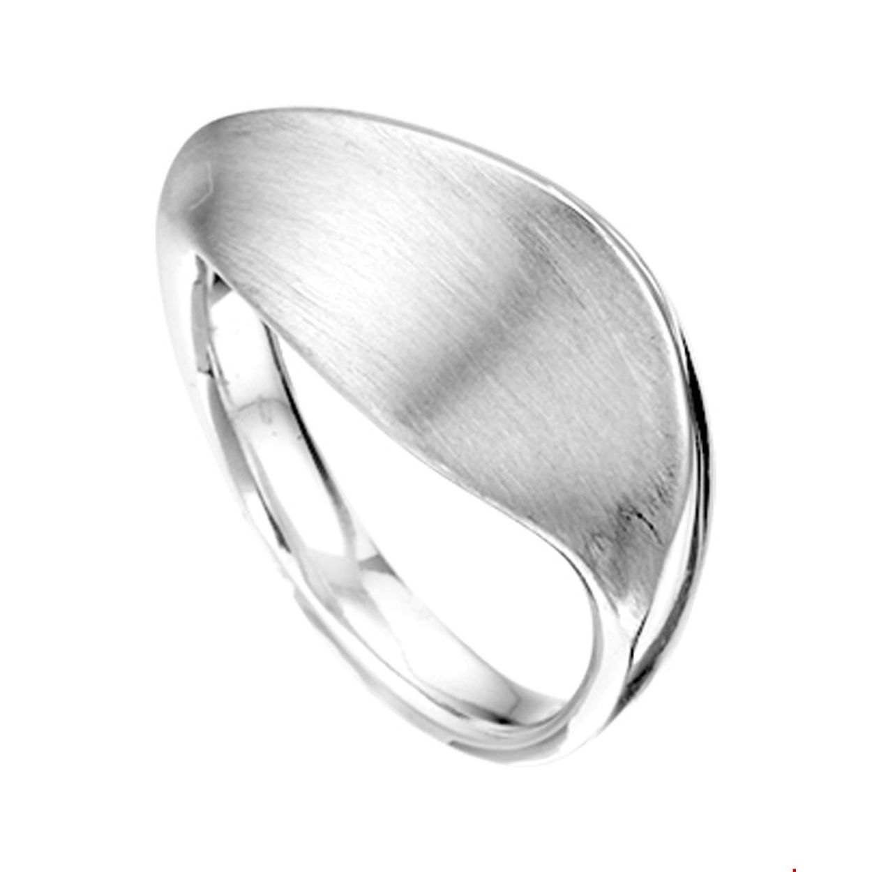 Beschrijving: Gerhodineerd zilveren collier met een poli/matte afwerking. 
Uniekenummer serie: 31748
Verpakt per: 1
Doelgroep: dames
Ringmaat: 16.50 mm (52)
Breedte: 9.5 mm