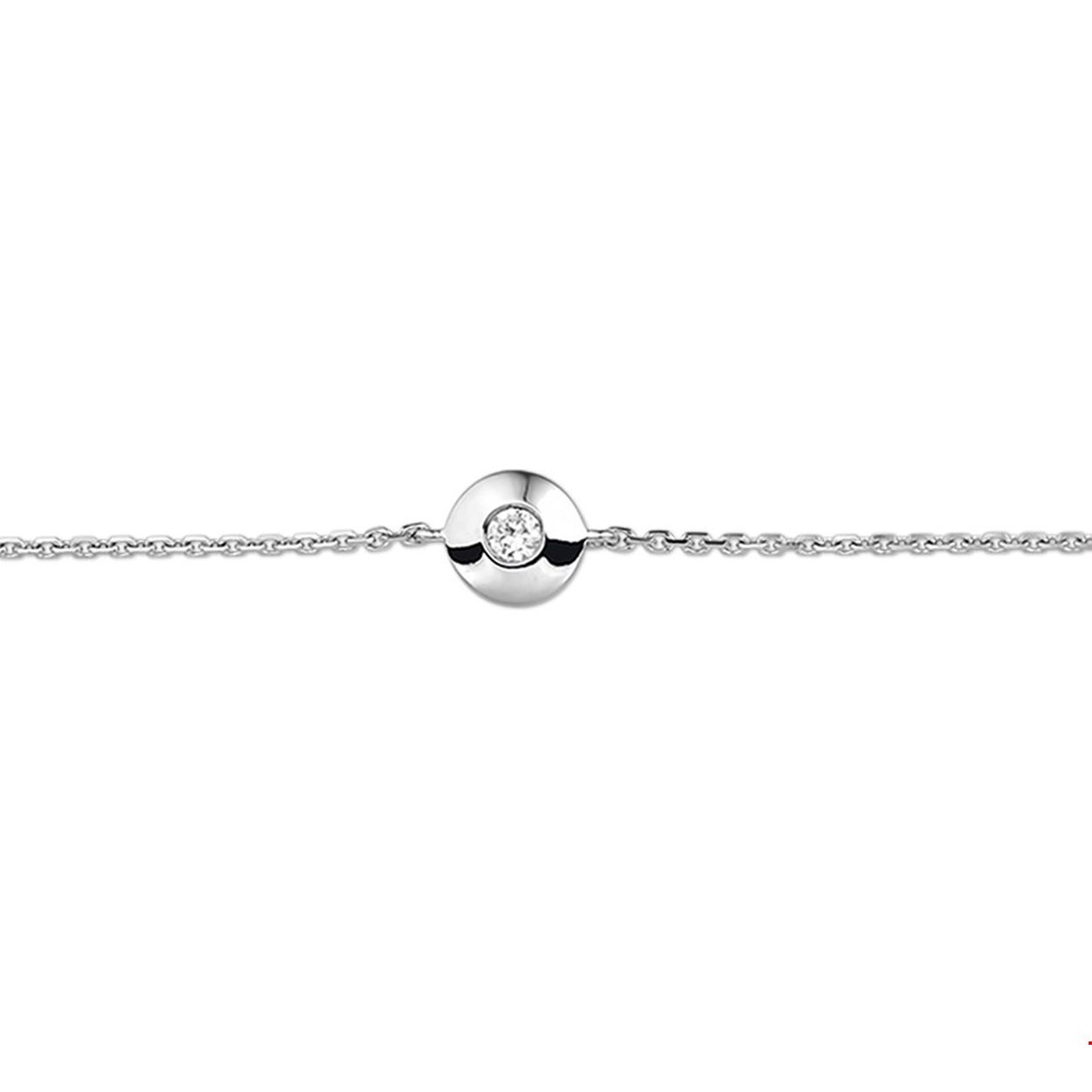 Beschrijving: Gerhodineerd zilveren armband met zirkonia. De lengte bedraagt 15.5cm met 2.5cm extensie. 
Doelgroep: dames
Breedte: 7.5 mm
Kortste lengte: 15.5 cm
Langste lengte: 18 cm
Zetting: solitaire (kastzetting)