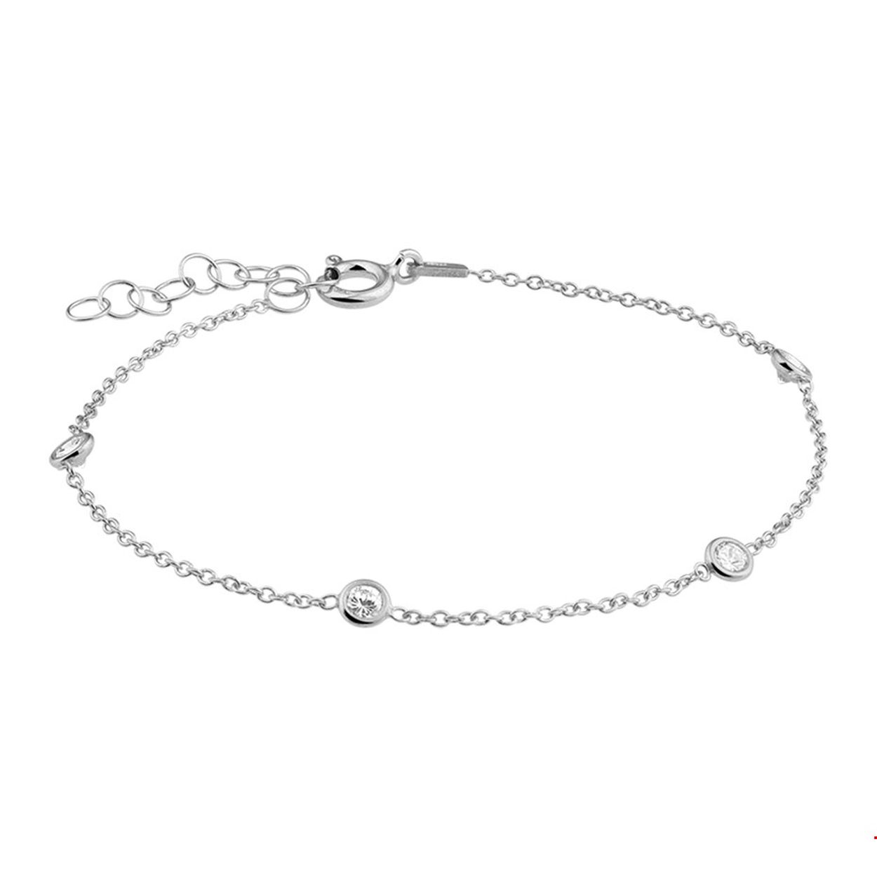 Doelgroep: dames
Breedte: 1.2 mm
Kortste lengte: 17 mm
Langste lengte: 19.5 mm
Zetting: alliance (kastzetting)