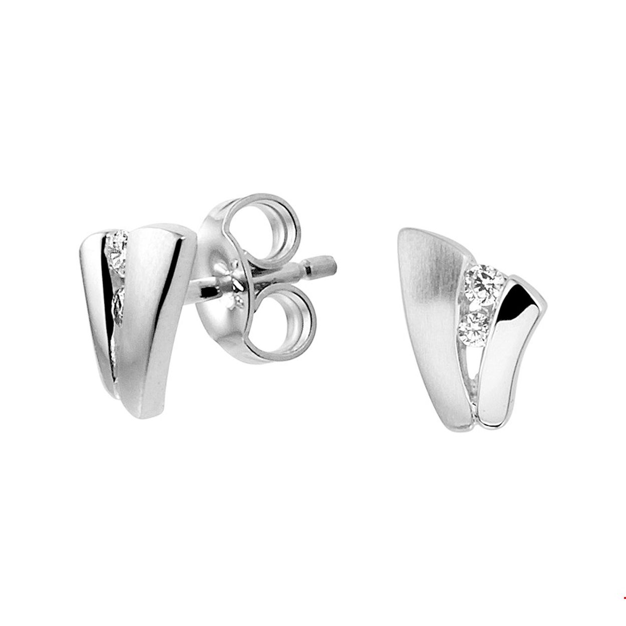 Beschrijving: Gerhodineerd zilveren poli/mat oorknoppen met een afmeting van 8x7mm uitgevoerd met een luxe rijzetting van 2 briljant geslepen zirkonia. De oorknoppen zijn te combineren met bijpassende sieraden uit onze collectie.