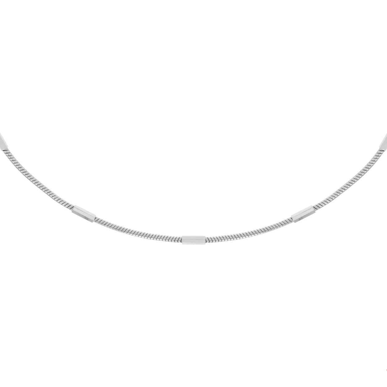 Zilveren collier met staafjes met een lengte van 40cm en een extensie van 5cm. De schakeldikte is 1.5mm en heeft een stevige sluiting. Tip: combineer dit collier met een bijpassende armband uit onze collectie!