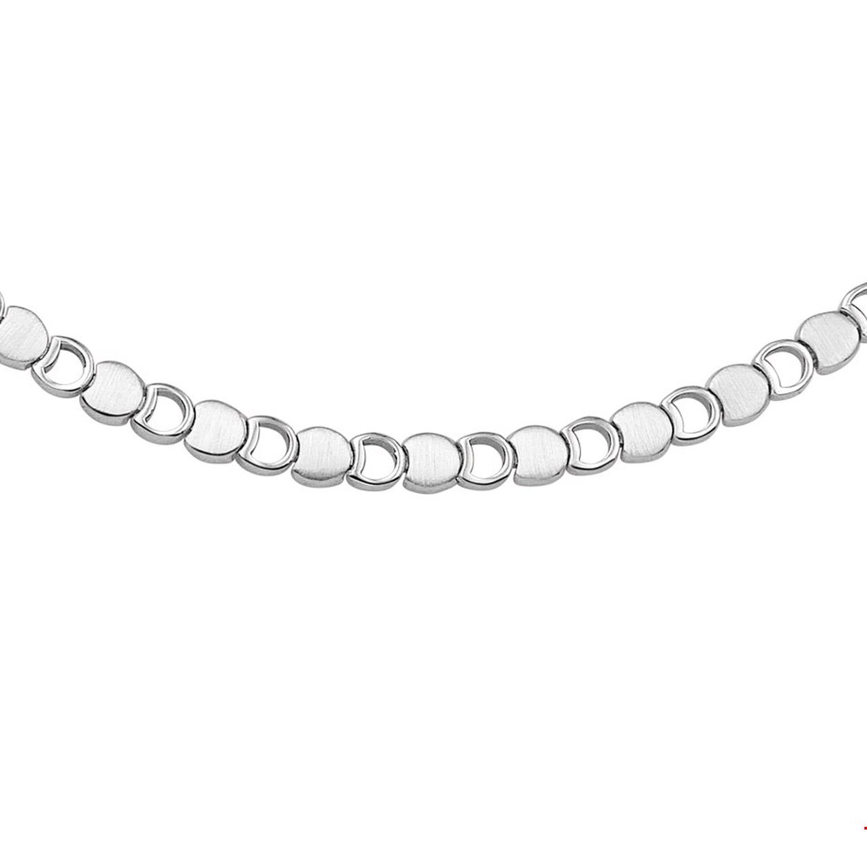 Gerhodineerd zilveren collier.

Gender: dames
Breedte: 6 mm
Langste lengte: 43 mm