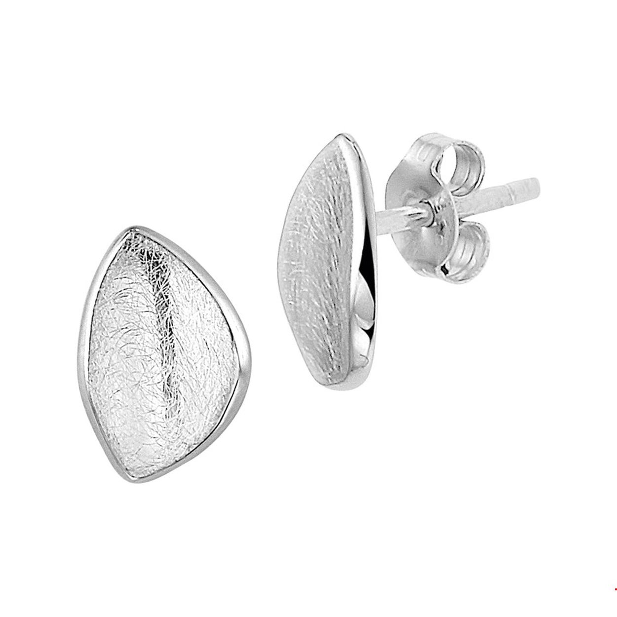 Beschrijving: Gerhodineerd zilveren oorknoppen met een poli en gescratchte afwerking.
Verpakt per: 1
Doelgroep: dames
Breedte: 7.5 mm
Hoogte: 11 mm