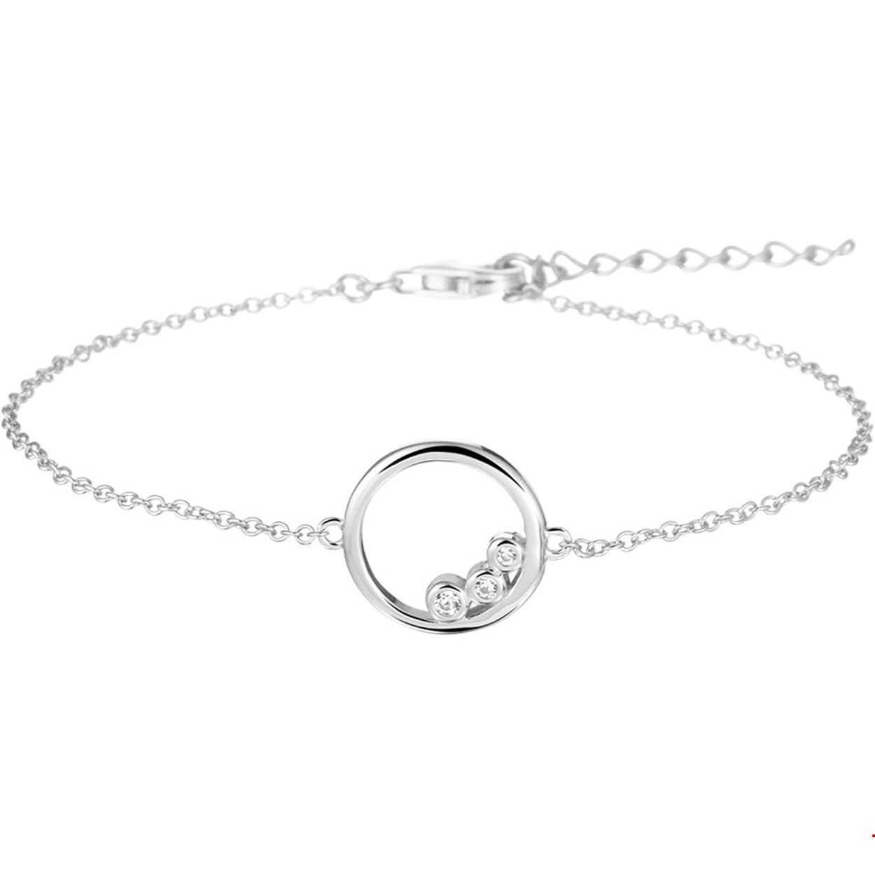 Beschrijving: Gerhodineerd zilveren armband met zirkonia. De lengte bedraagt 16.5cm met 2.5cm extensie en de schakelbreedte is 1.3mm.
Verpakt per: 1
Doelgroep: dames
Kortste lengte: 16.5 mm
Langste lengte: 19 mm
Zetting: entourage (rijzetting)