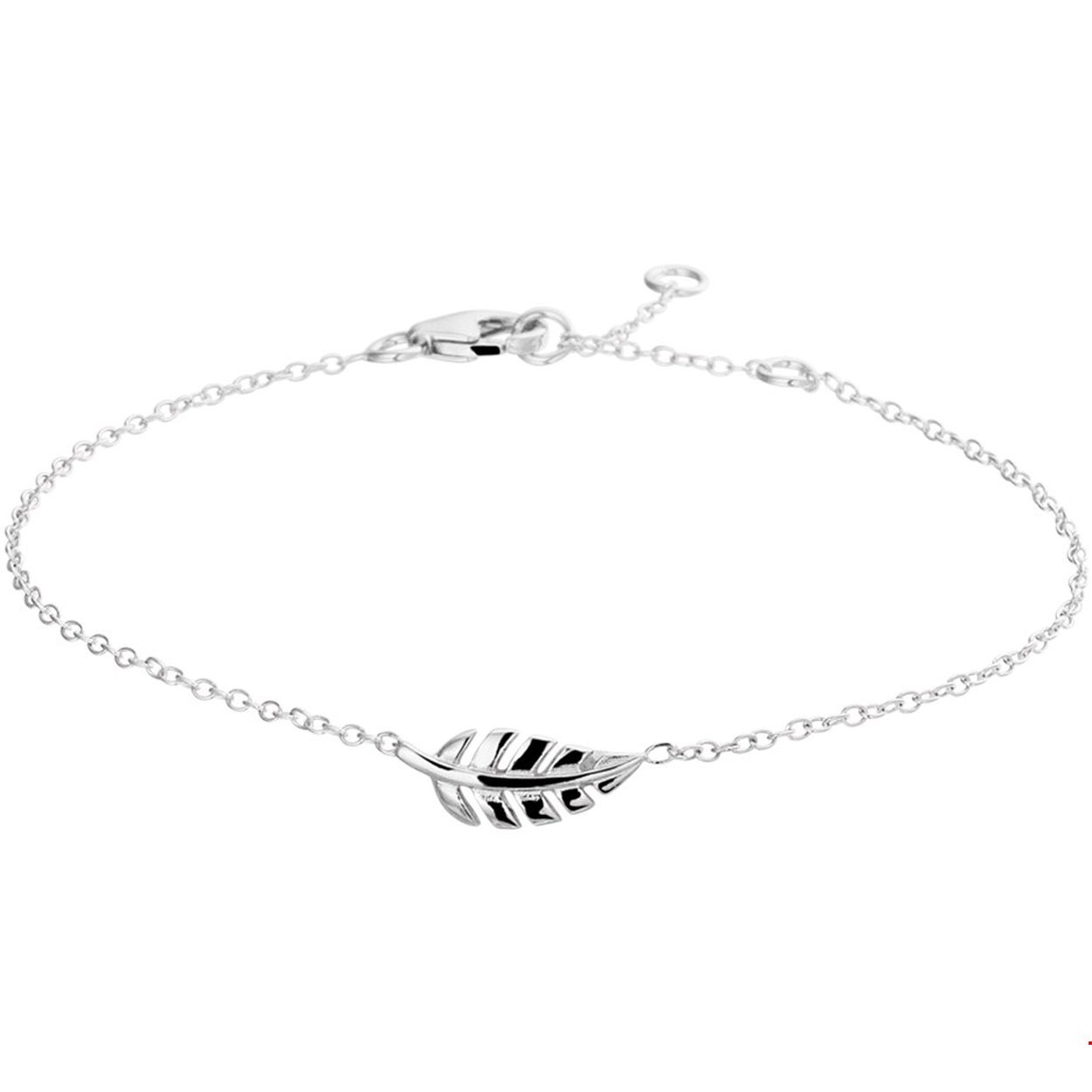 Beschrijving: Trendy gerhodineerd zilveren veer armband uitgevoerd met een 1.2mm breed anker schakel met draaglengtes van 16 17.5 en 19cm. De veer van deze armband heeft een afmeting van 5.5x15.5mm. Deze armband is te combineren met bijpassende sieraden uit onze collectie en zo maak je gemakkelijk een trendy set!. Tip: Leuk om kado te geven als set of afzonderlijk!. INFO: Gerhodineerd zilver is door de rhodiumlaag beter bestand tegen verkleuren en krassen.
Verpakt per: 1
Doelgroep: dames
Breedte: 15.5 mm
Kortste lengte: 16 mm
Langste lengte: 19 mm
Hoogte: 5.5 mm