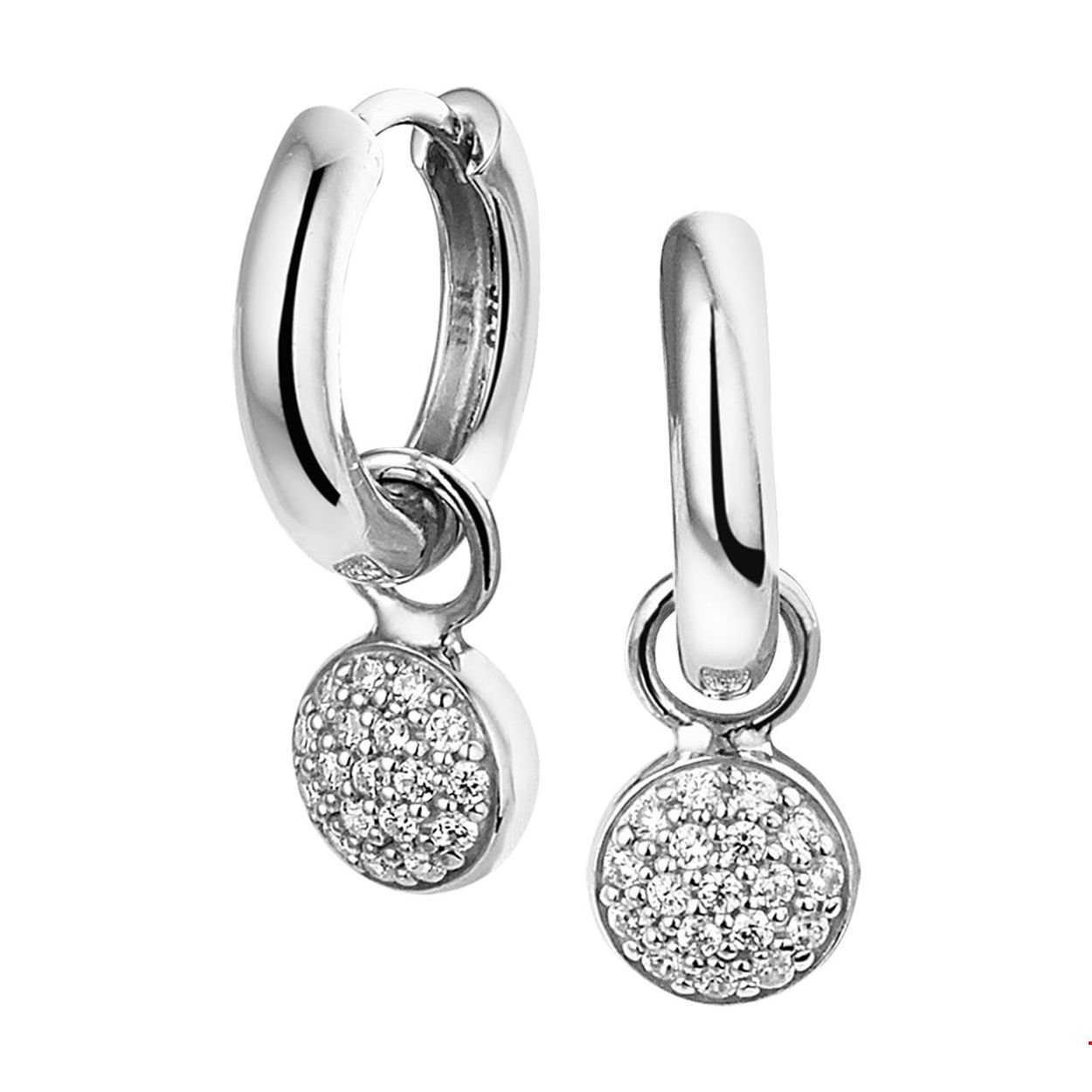 Beschrijving: Chique gerhodineerd zilveren klapcreolen ingelegd met een luxe pave van briljant geslepen zirkonia. De klapcreolen hebben een diameter van 15mm en hebben een buisdikte van 3mm. INFO: Gerhodineerd zilver is door de rhodiumlaag beter bestand tegen verkleuren en krassen.
Verpakt per: 1
Doelgroep: dames
Breedte: 3 mm
Zetting: pave