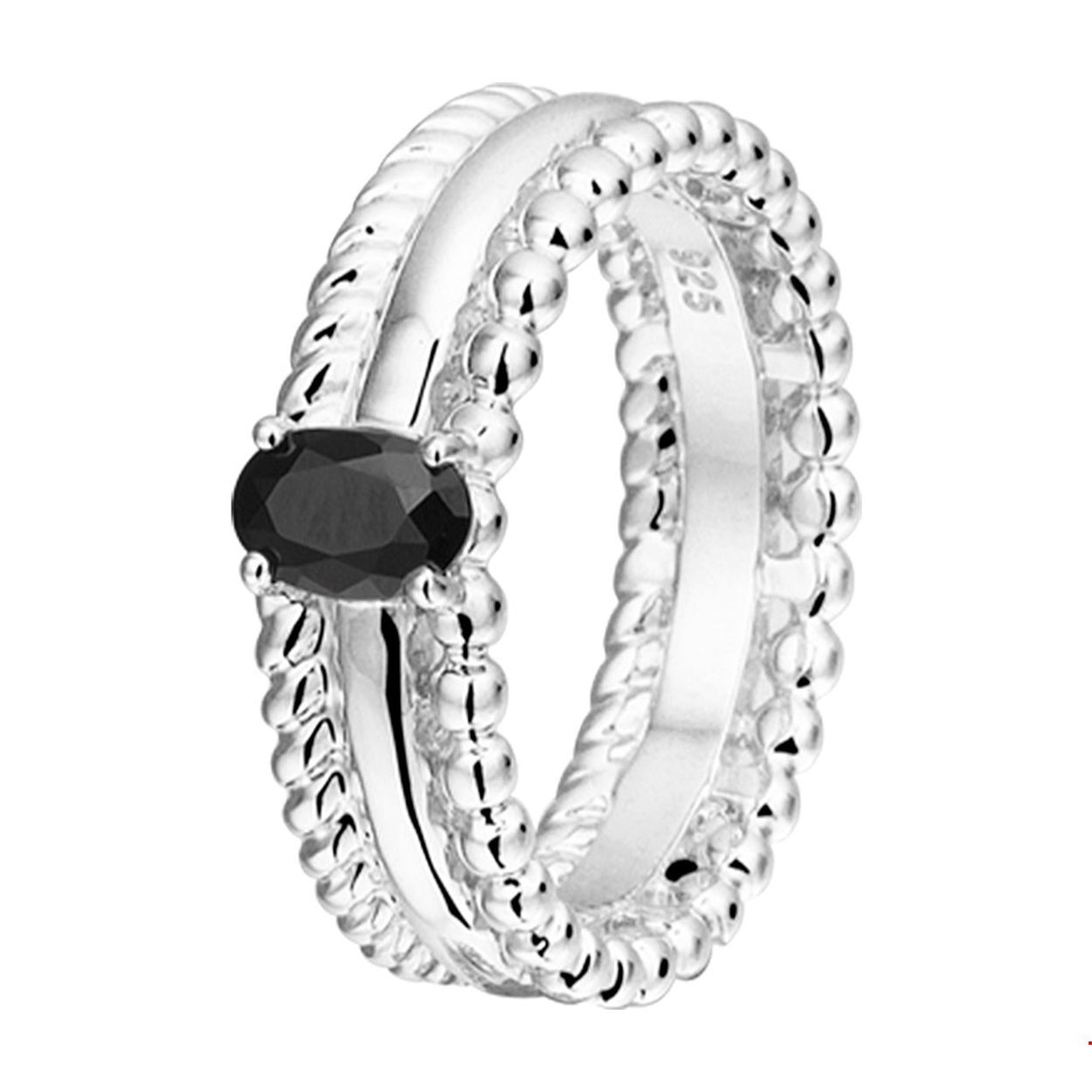 Klassiek gerhodineerd zilveren 6.5mm brede ring uitgevoerd met zwart zirkonia in een luxe chaton zetting.