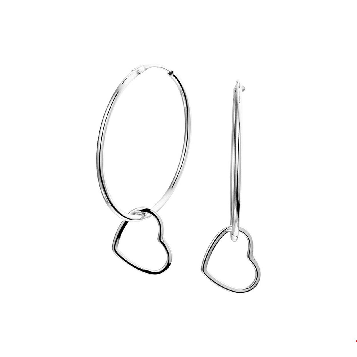 Gerhodineerd zilveren creolen met een afmeting van 33x1.5mm uitgevoerd met een hart van 12x15,5mm. Tip: Leuk om kado te geven aan je geliefde of dierbare!. Info: Gerhodineerd zilver is door de rhodiumlaag beter bestand tegen verkleuren en krassen.
Breedte: 1.5 mm