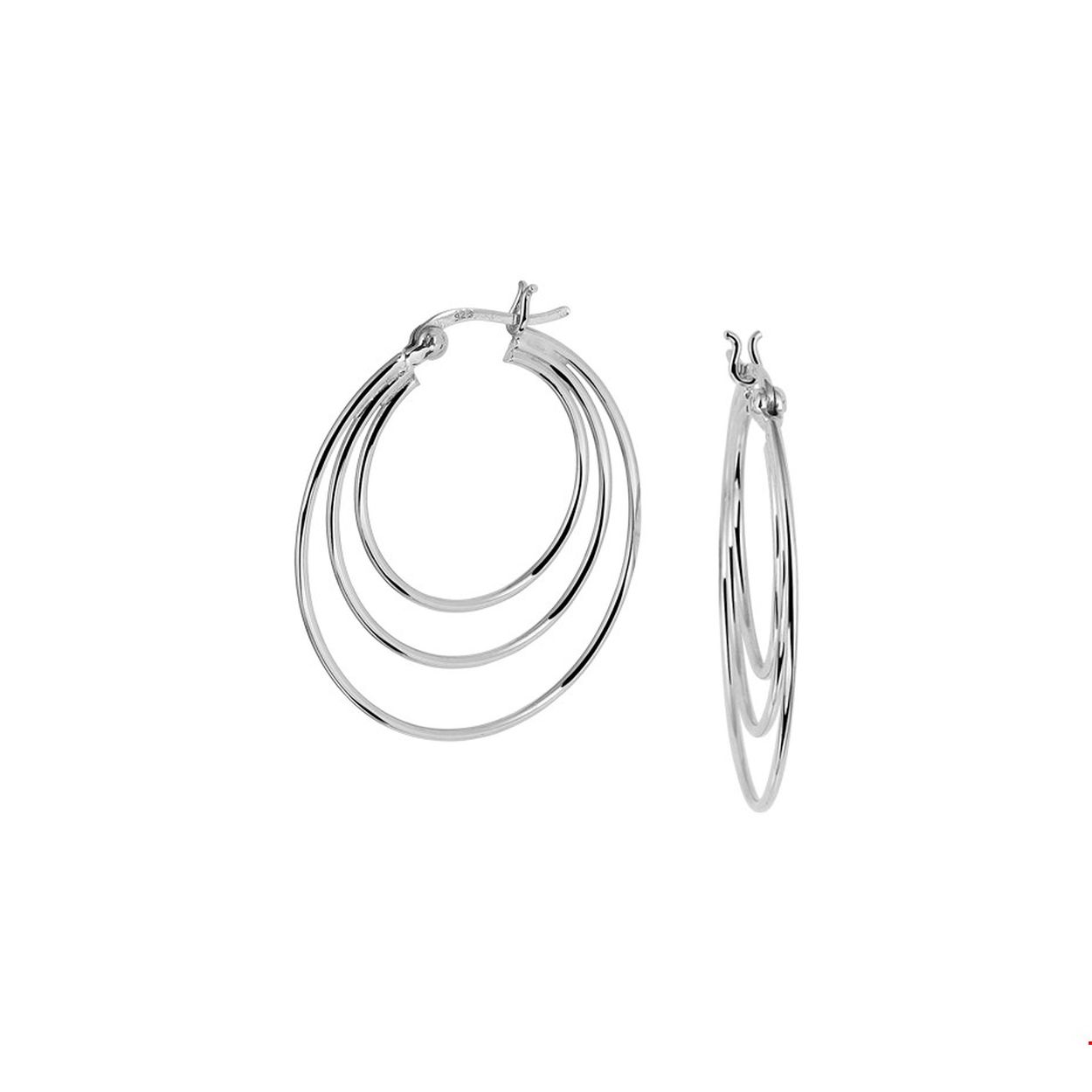 Beschrijving: Hippe gerhodineerd zilveren creolen met een diameter van 30mm uitgevoerd met een stevige sluiting. Deze creolen zijn perfect te combineren met bijpassende sieraden uit onze collectie of uit je eigen stash!. Tip: Deze mooie blinkers zijn een perfect cadeau voor geliefde of dierbare. INFO: Gerhodineerd zilver is door de rhodiumlaag beter bestand tegen verkleuren en krassen.
Verpakt per: 1
Doelgroep: dames
Breedte: 1 mm