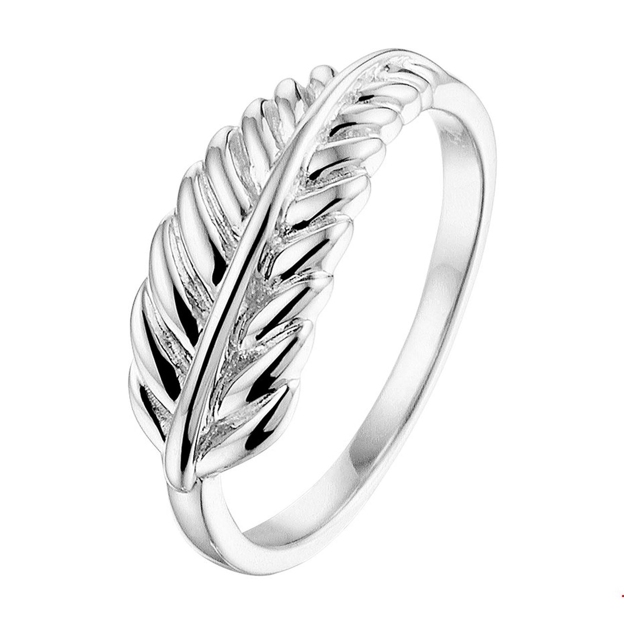 Beschrijving: Trendy gerhodineerd zilveren ring met  een veer. De ring is helemaal hot en hip. Een ware musthave voor een ieder die leeft in het hier en nu. Leuk om te combineren met onze andere veer sieraden. Tip: Leuk om kado te geven!
Uniekenummer serie: 42013
Verpakt per: 1
Doelgroep: dames
Ringmaat: 17.75 mm (56)
Breedte: 7.5 mm