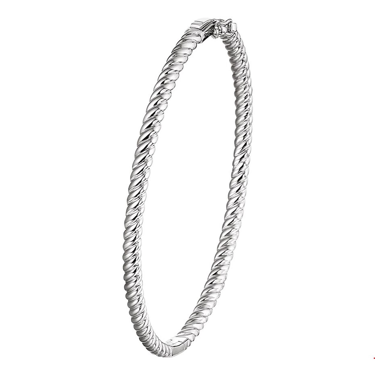 Stijlvolle gerhodineerd zilveren bangle met een diameter van 60mm. Tip: Combineer deze bangle met bijpassende sieraden uit onze collectie of vanuit je eigen stash en creeer zo elke keer weer een nieuwe look.
