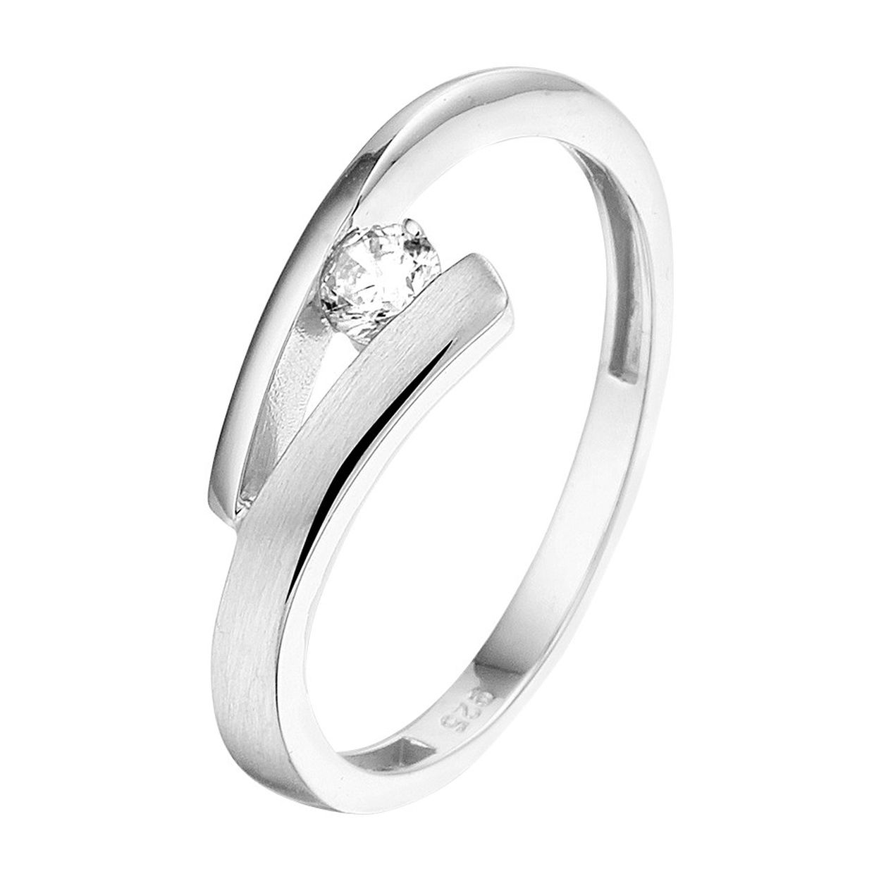 Gerhodineerd 925 zilveren ring uitgevoerd met een heldere zirkonia en een poli/matte afwerking. De ring heeft een breedte van 6.5mm.
