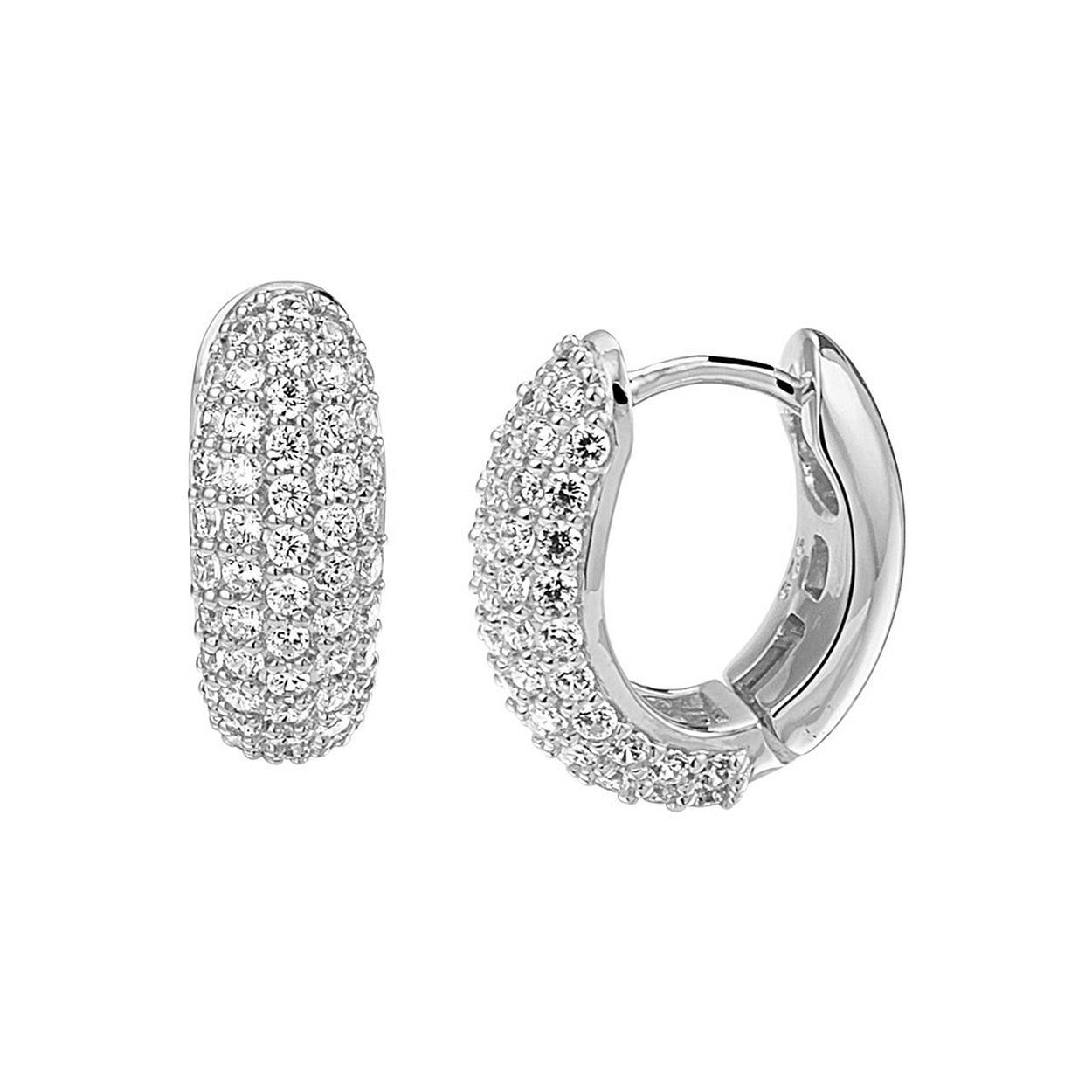 Gerhodineerd 925 zilveren klapoorringen uitgevoerd met een schitterend zirkonia vlak. De oorringen hebben een afmeting van 14.5x6mm.