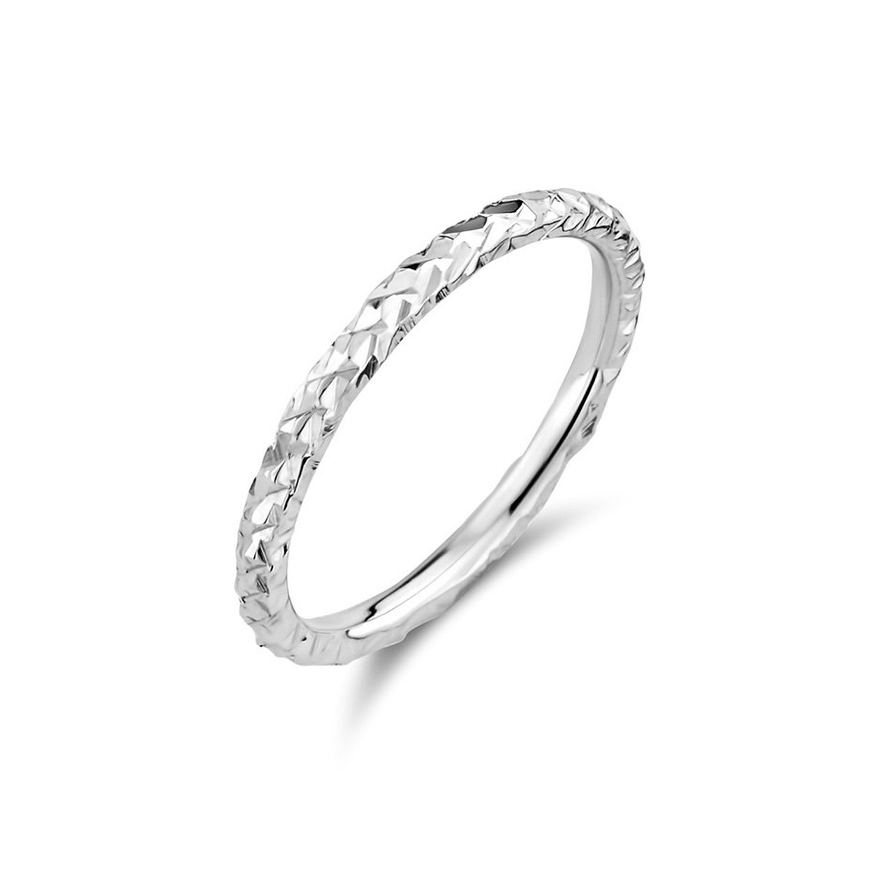 Gerhodineerd 925 zilveren aanschuifring. De ring heeft een breedte van 2mm.