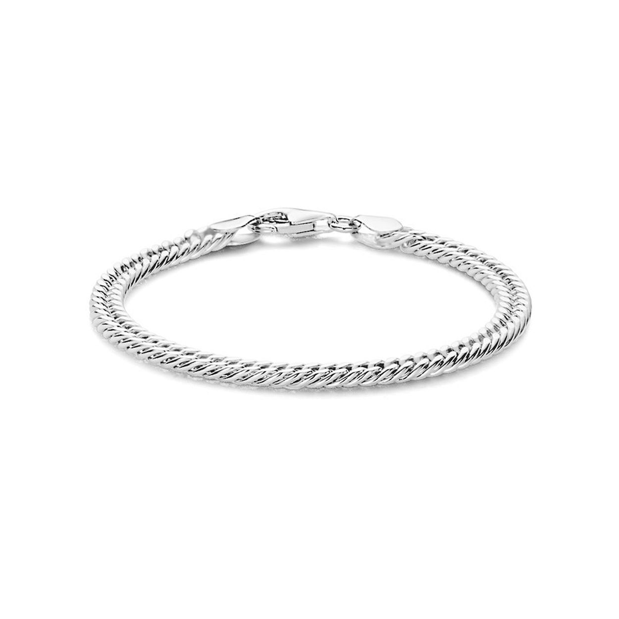 Gerhodineerd 925 zilveren gourmet armband met een schakelbreedte van 4.8mm. De armband heeft een draaglengte van 18cm en een stevige karabijn sluiting.
