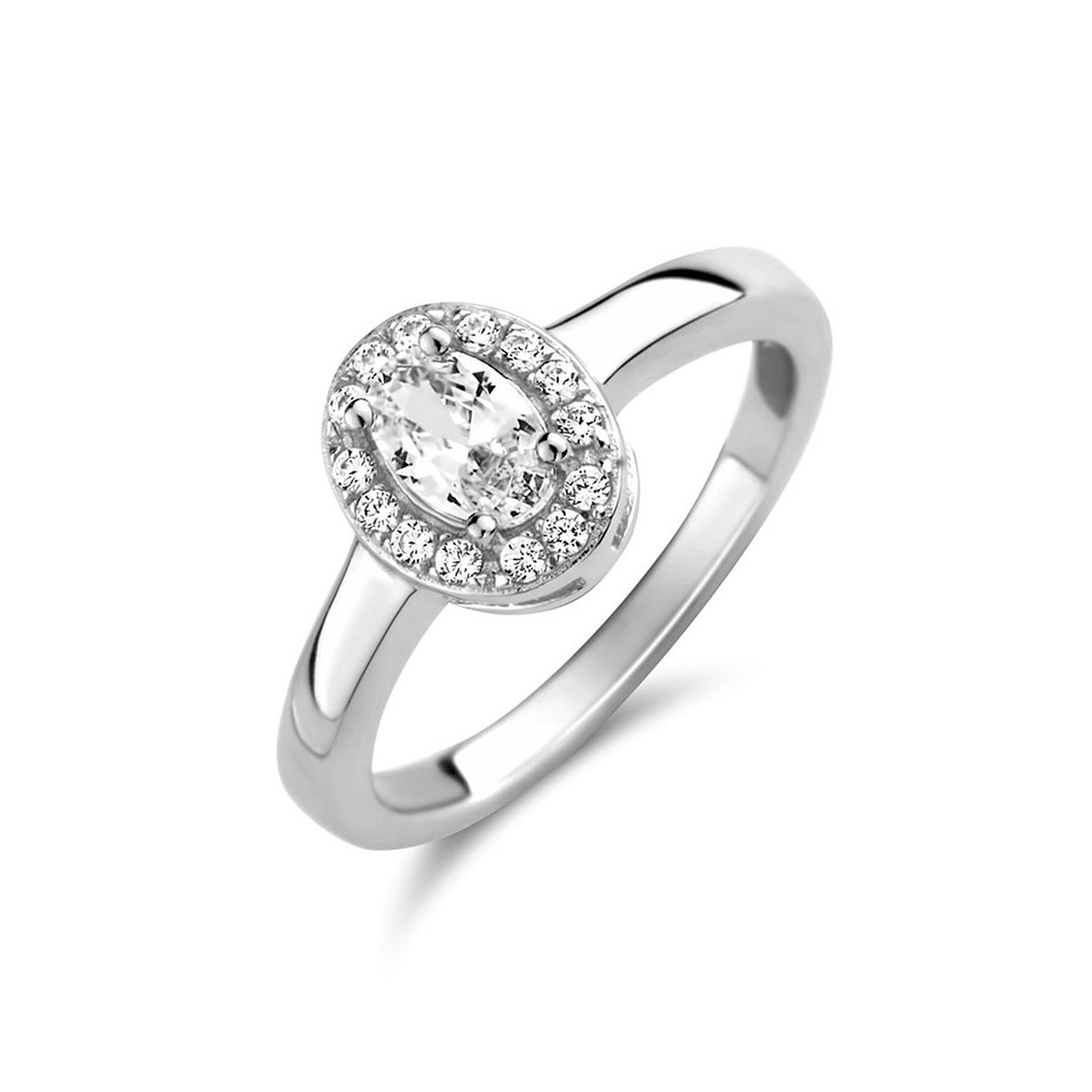 Gerhodineerd 925 zilveren ring uitgevoerd met schitterend zirkonia. De ring heeft een breedte van 9.2mm.