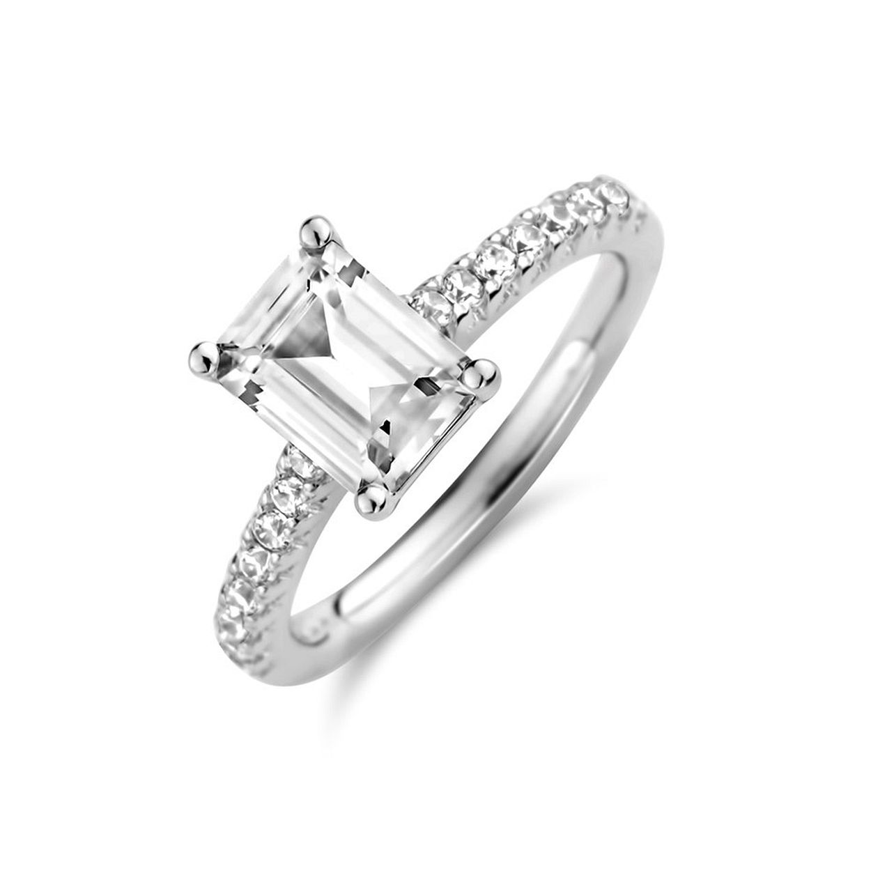 Gerhodineerd 925 zilveren ring uitgevoerd met een schitterende zirkonia rij. De ring heeft een breedte van 8.6mm.