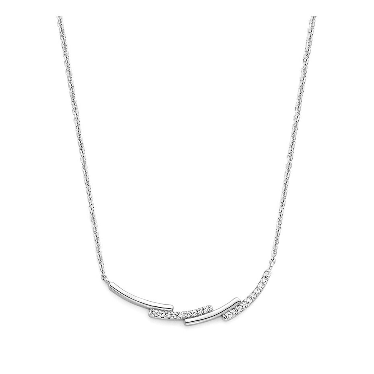 Gerhodineerd 925 zilveren collier uitgevoerd met een schitterende zirkonia rij. Het collier heeft een draaglengte van 42cm met een extensie van 3cm en een stevige karabijn sluiting.